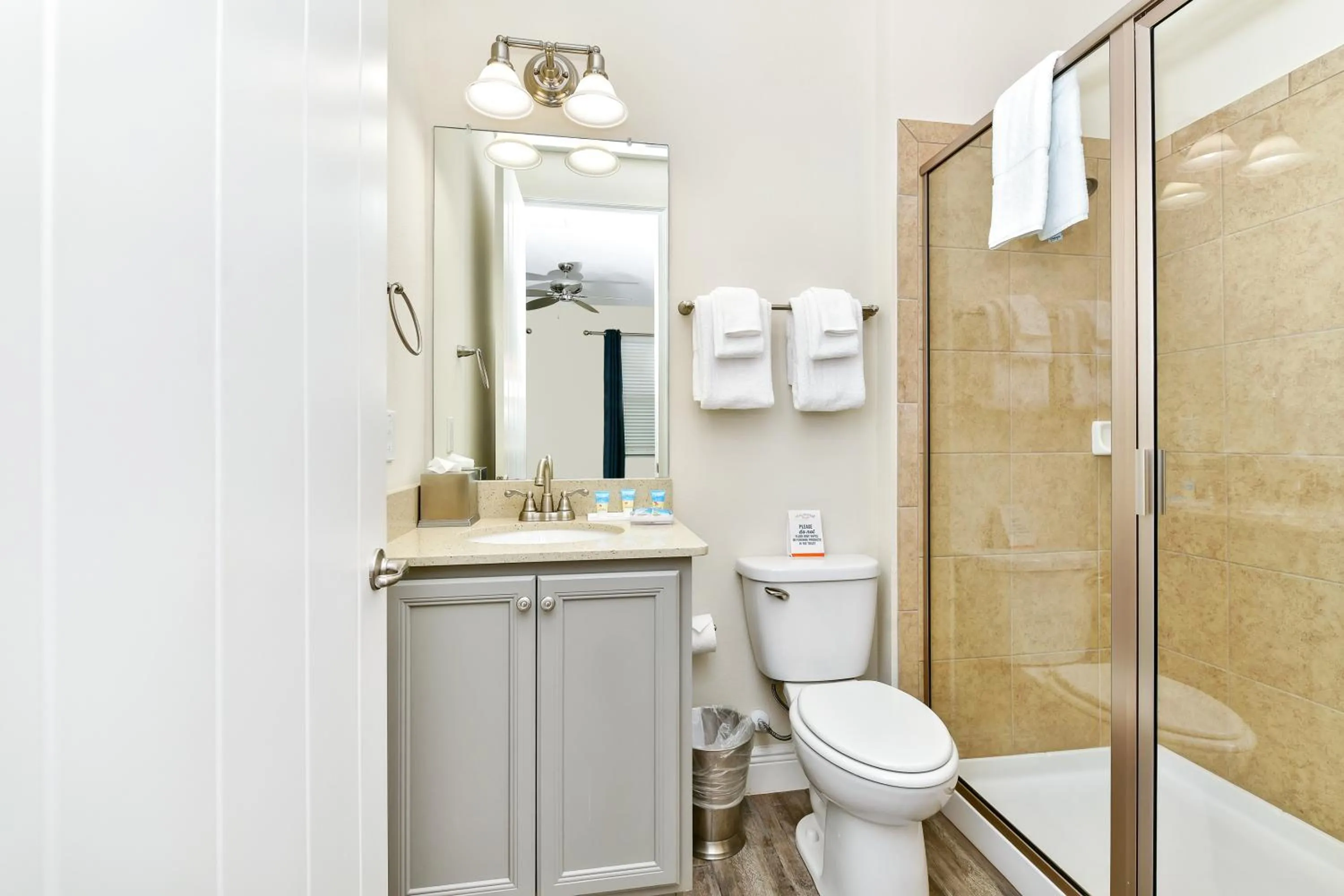 Shower in Margaritaville Cottages Orlando by Rentyl with H2O Waterpark