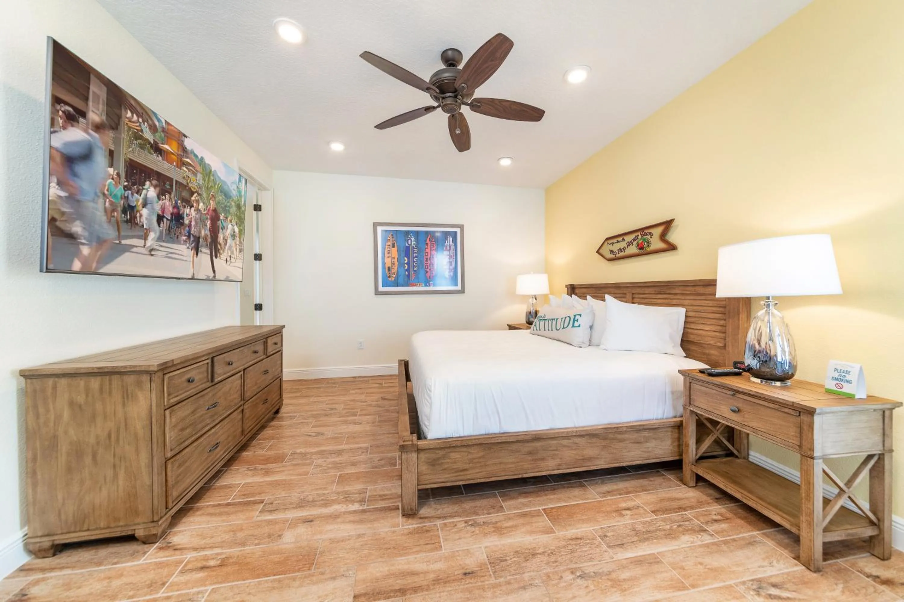 Bed in Margaritaville Cottages Orlando by Rentyl with H2O Waterpark