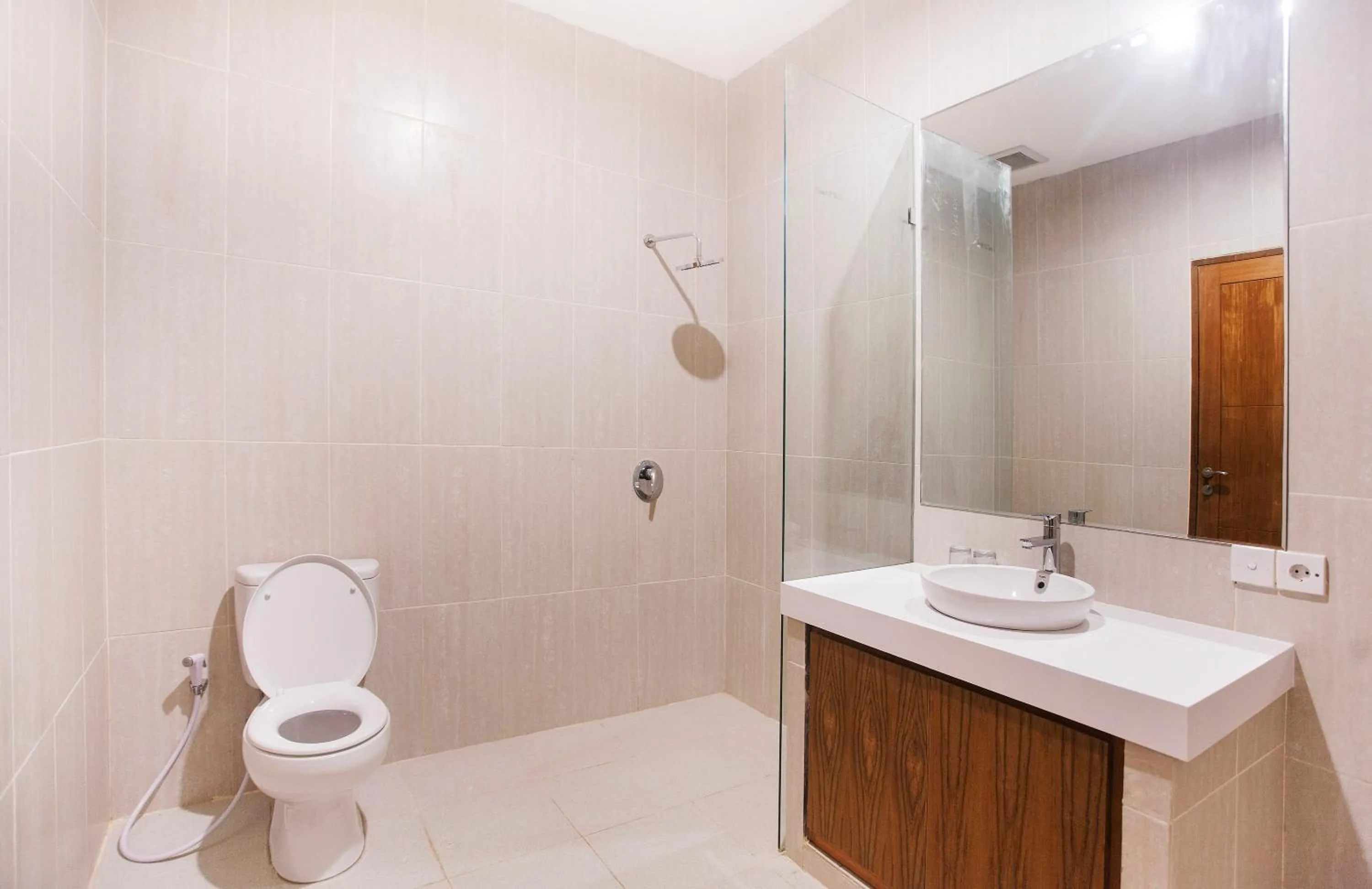 Bathroom in Sahadewa Suites Residence