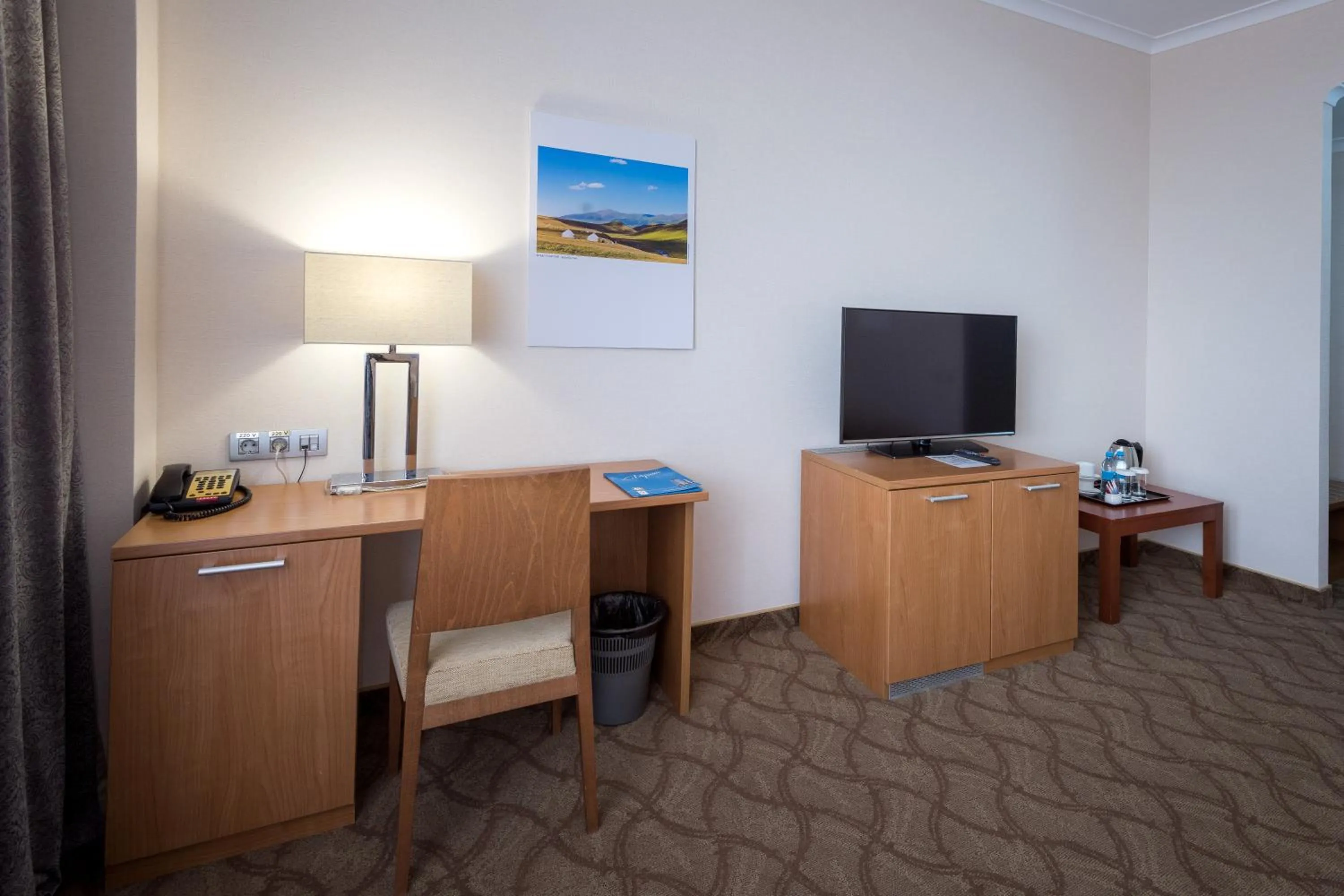 TV and multimedia in Hotel Duman