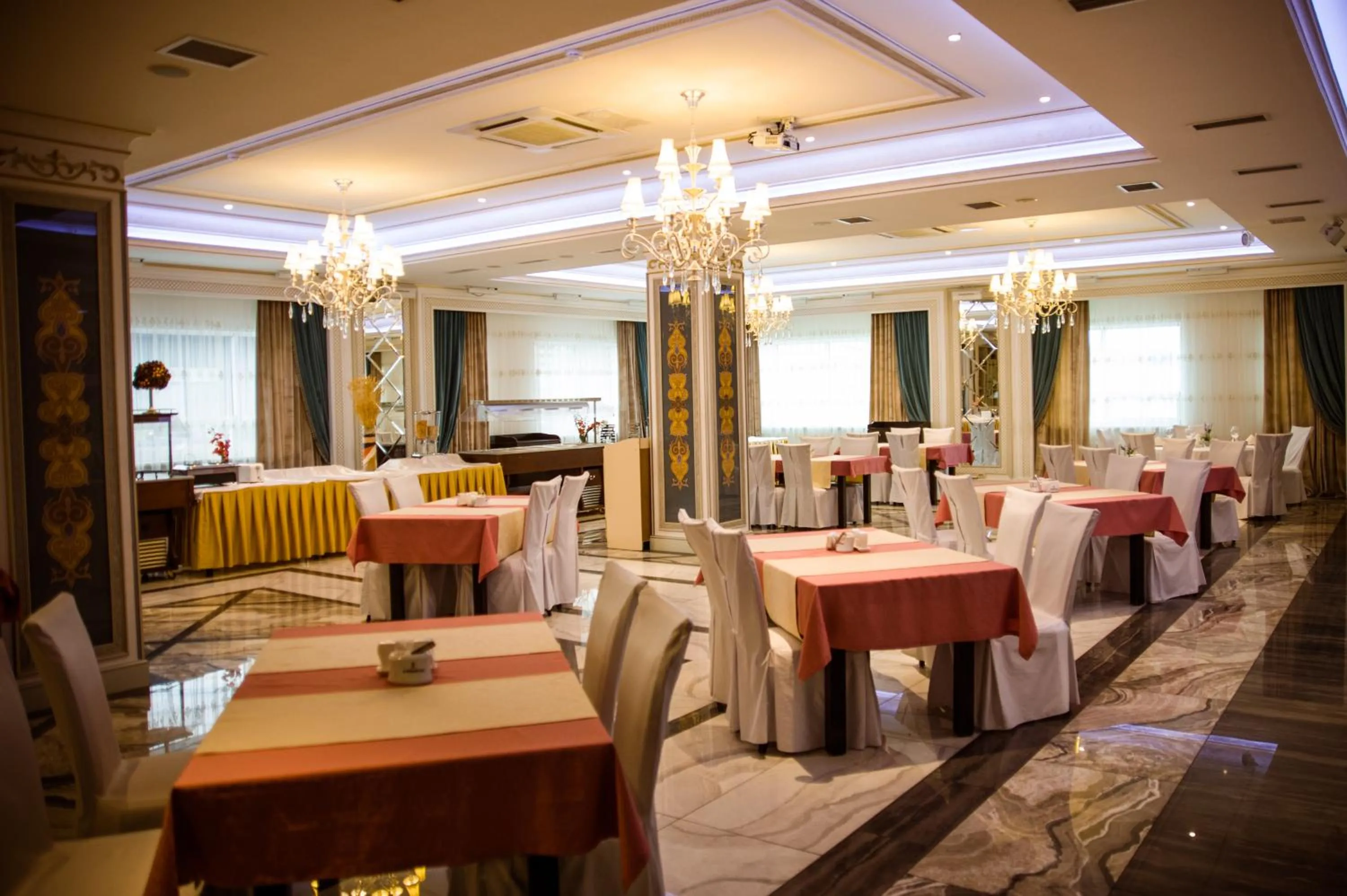 Restaurant/places to eat in Jumbaktas Astana Hotel