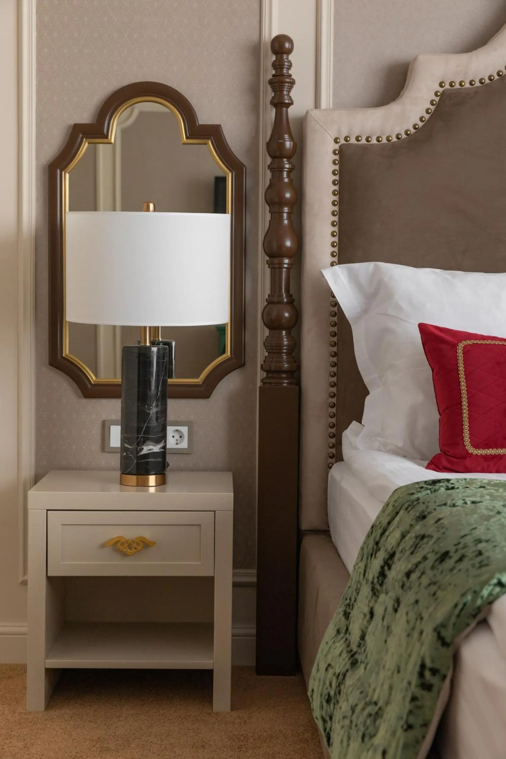 Bed in Jumbaktas Astana Hotel