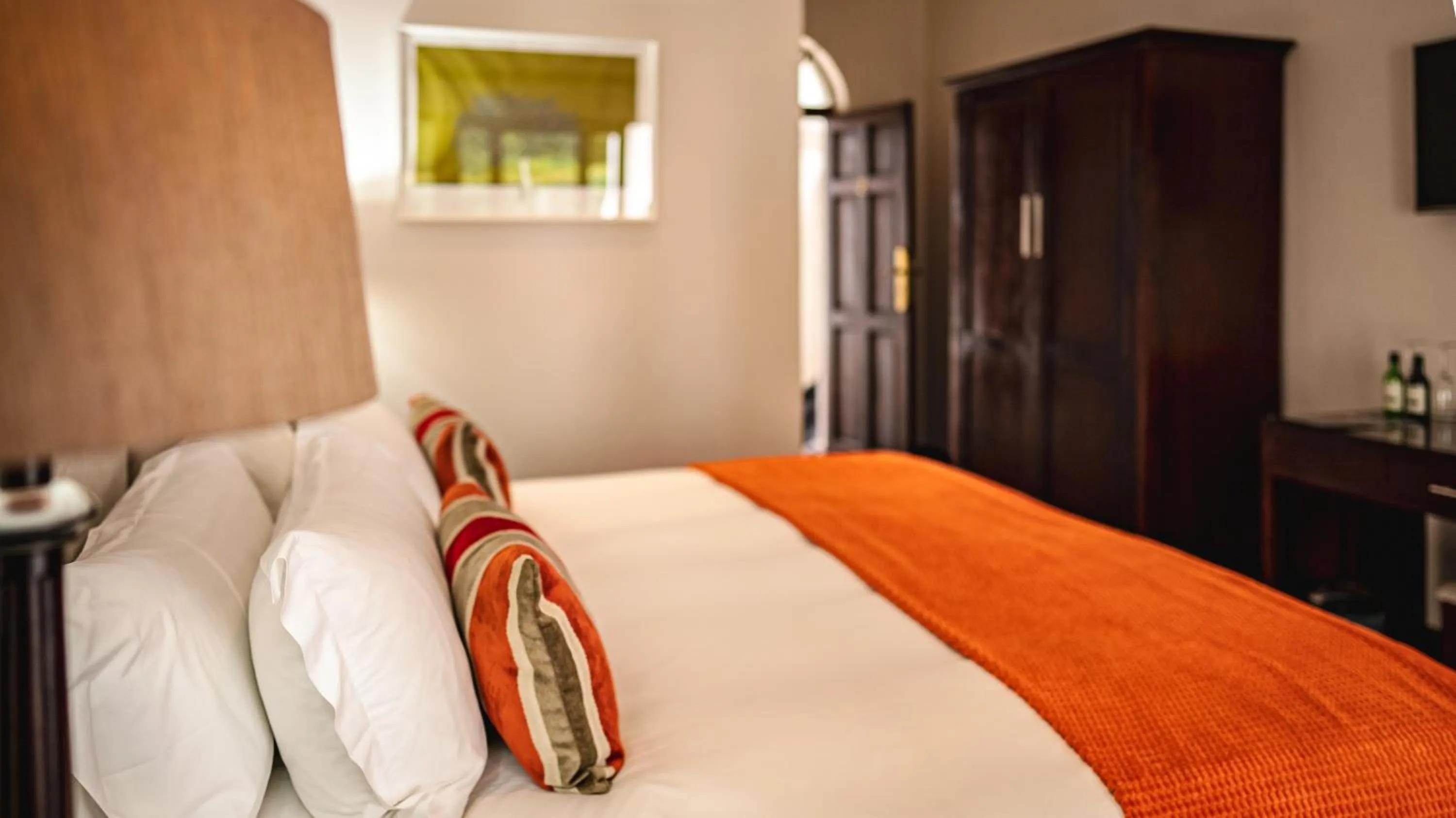 Bed in Meerendal Boutique Hotel