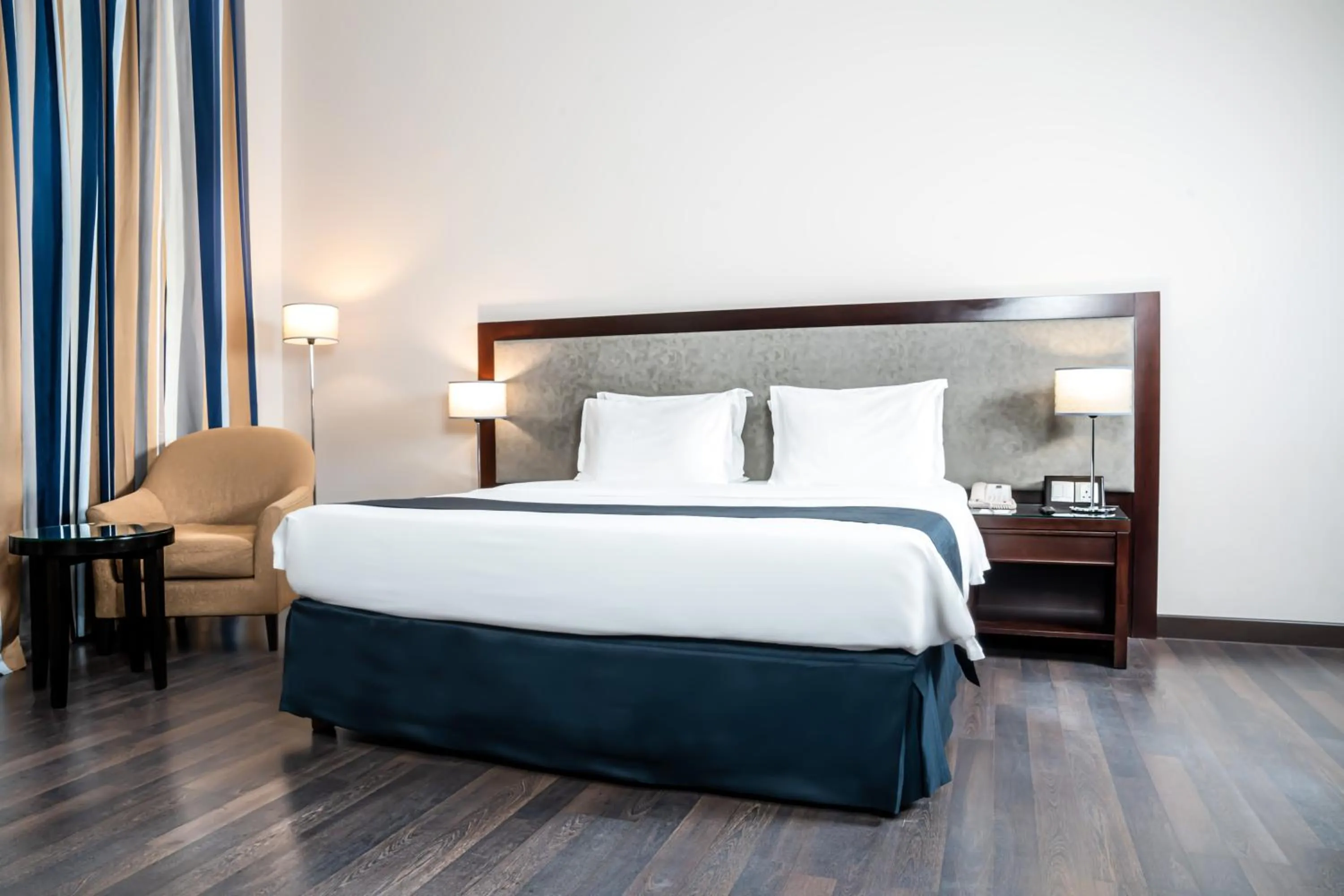 Bed in Millennium Central Doha