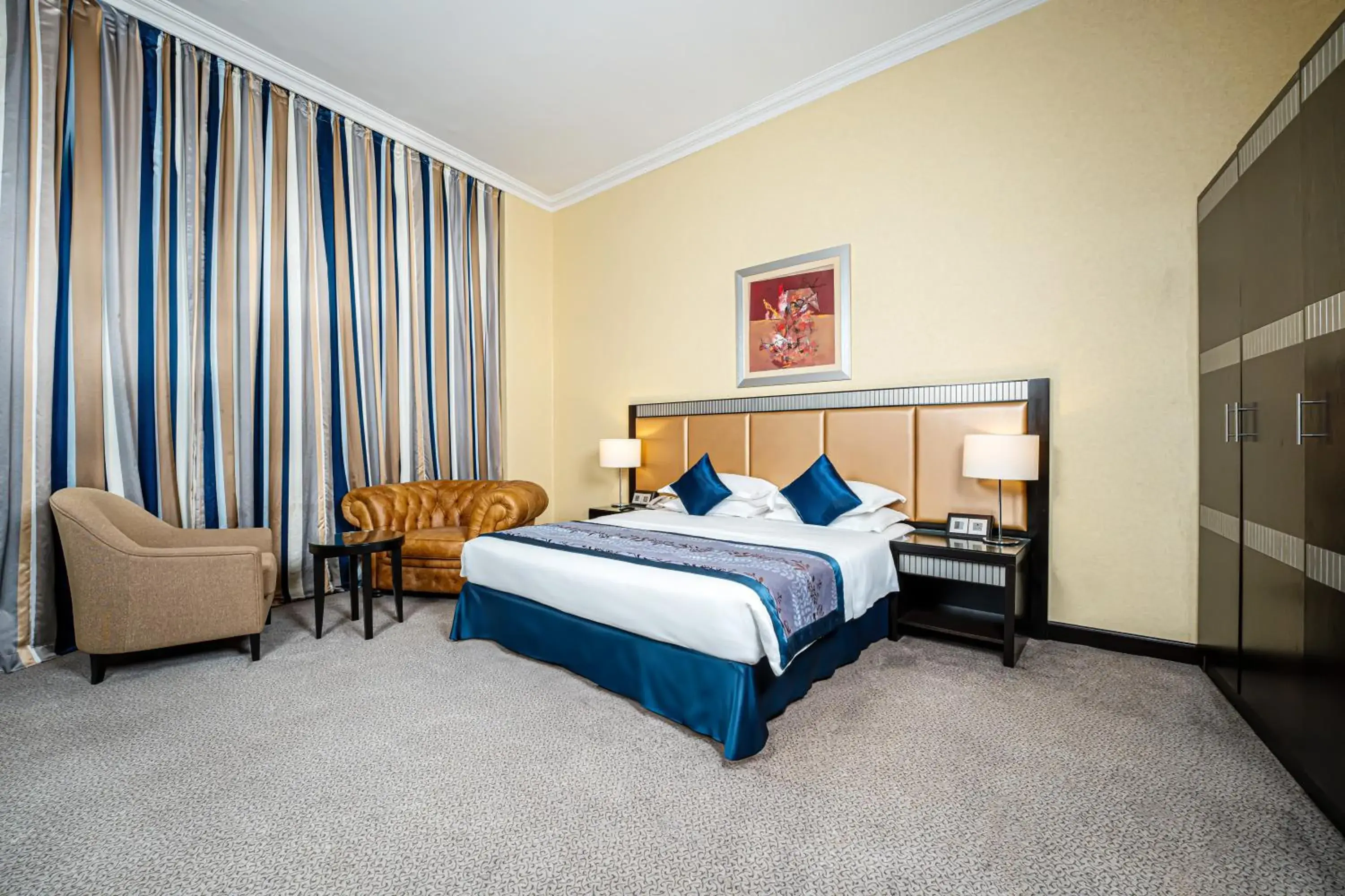 Diplomatic Suite With City View in Millennium Central Doha Diplomatic Suite With City View in Millennium Central Doha