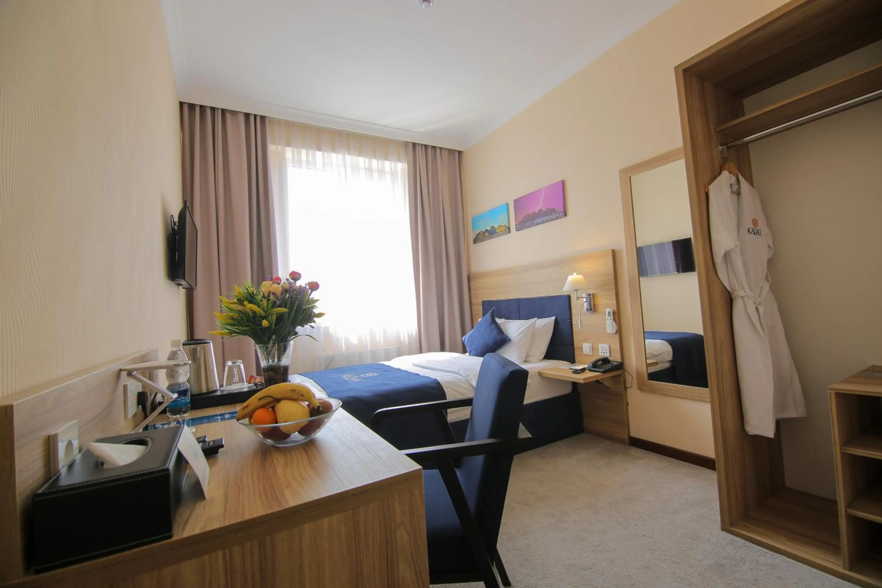 Photo of the whole room in Rayan Hotel