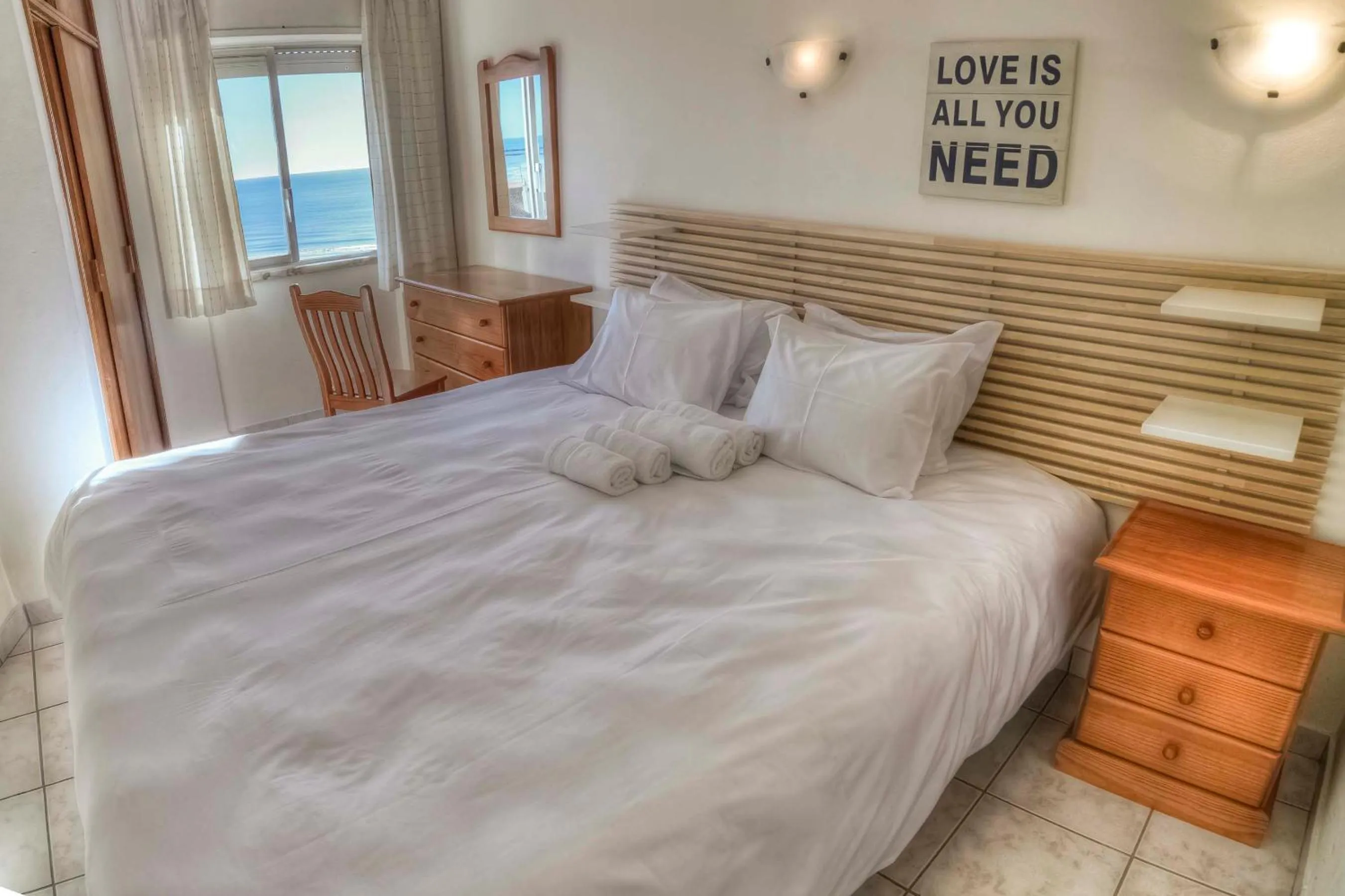 Photo of the whole room, Bed in Apartamentos Belo Horizonte