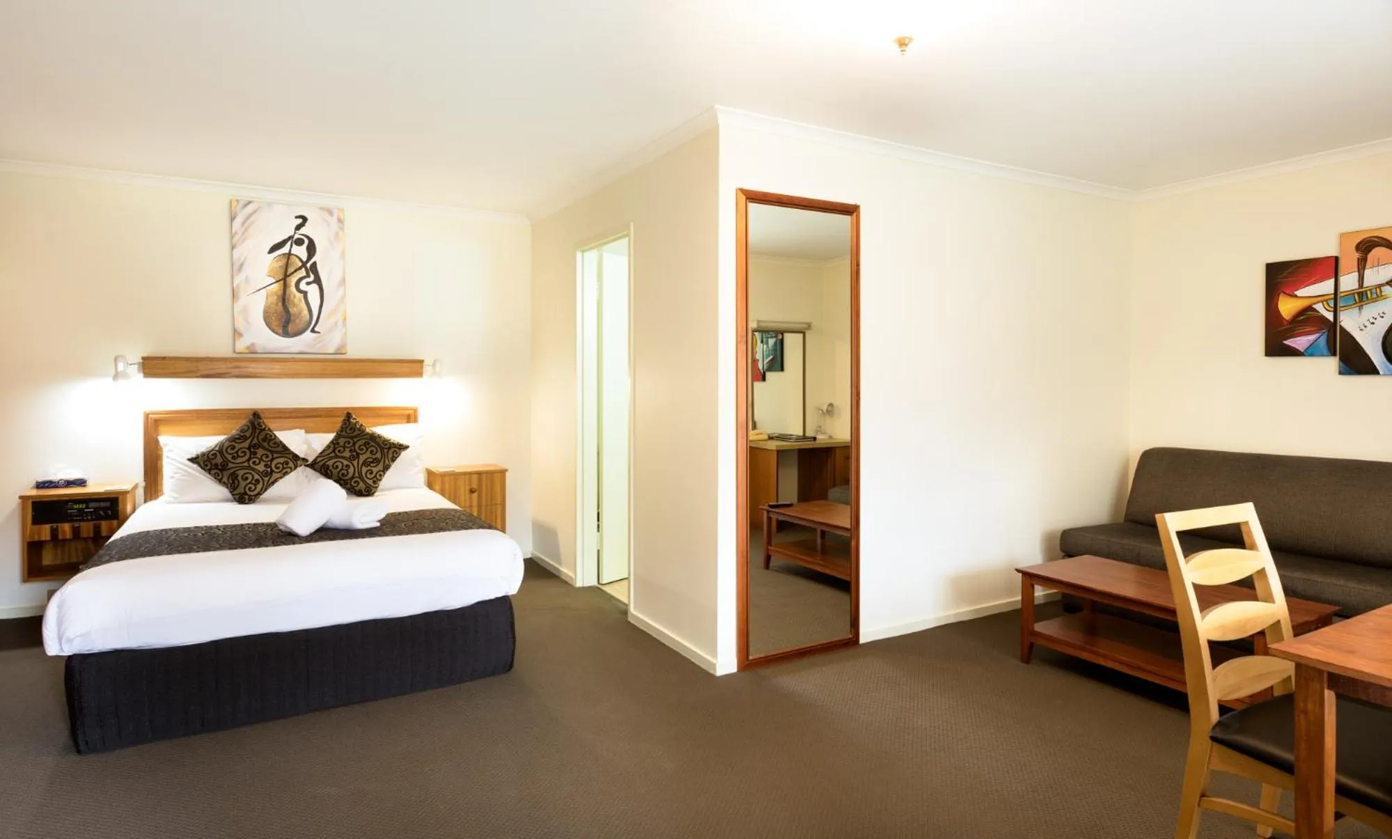 Bed in Advance Motel