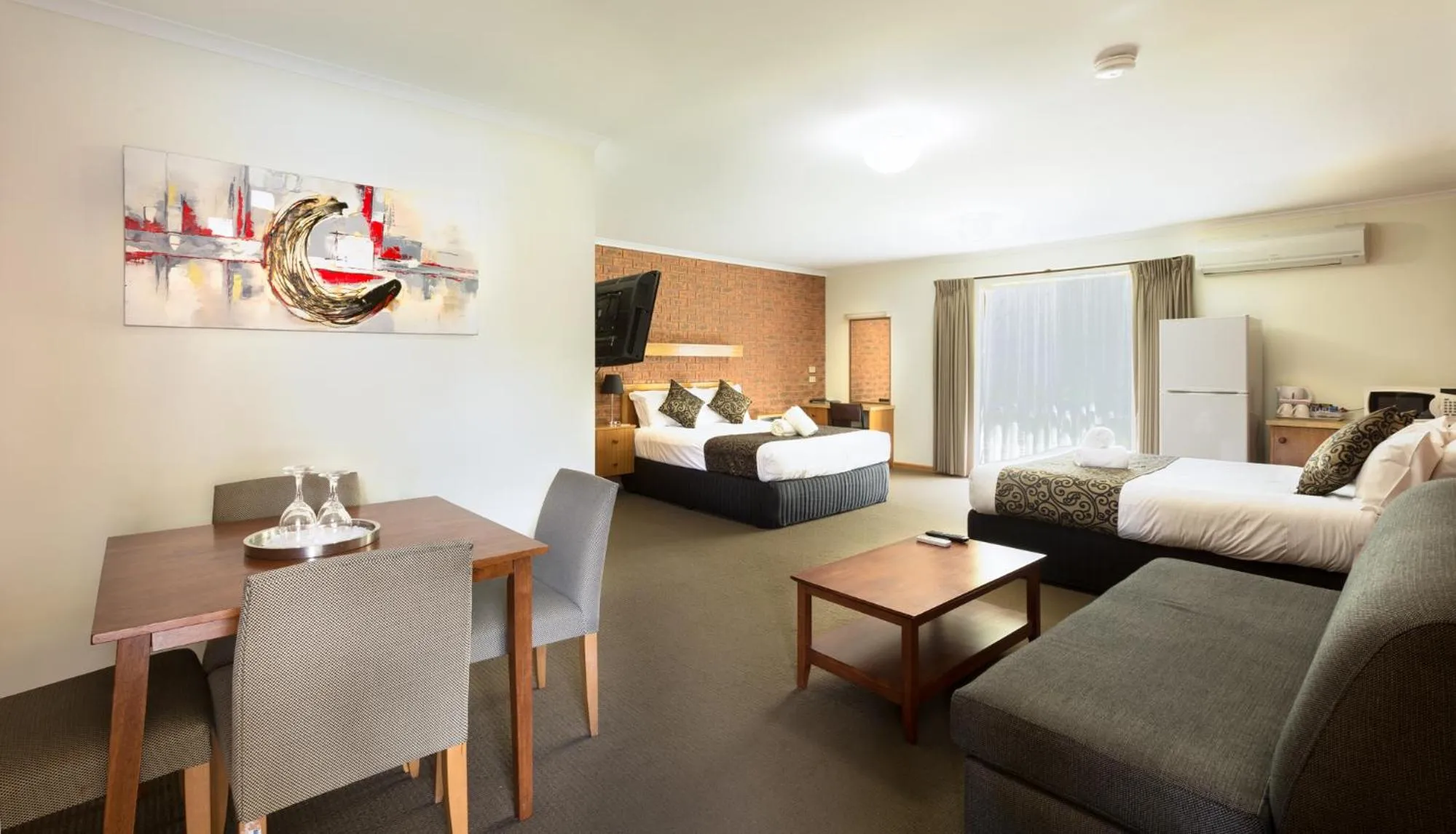 Bed in Advance Motel