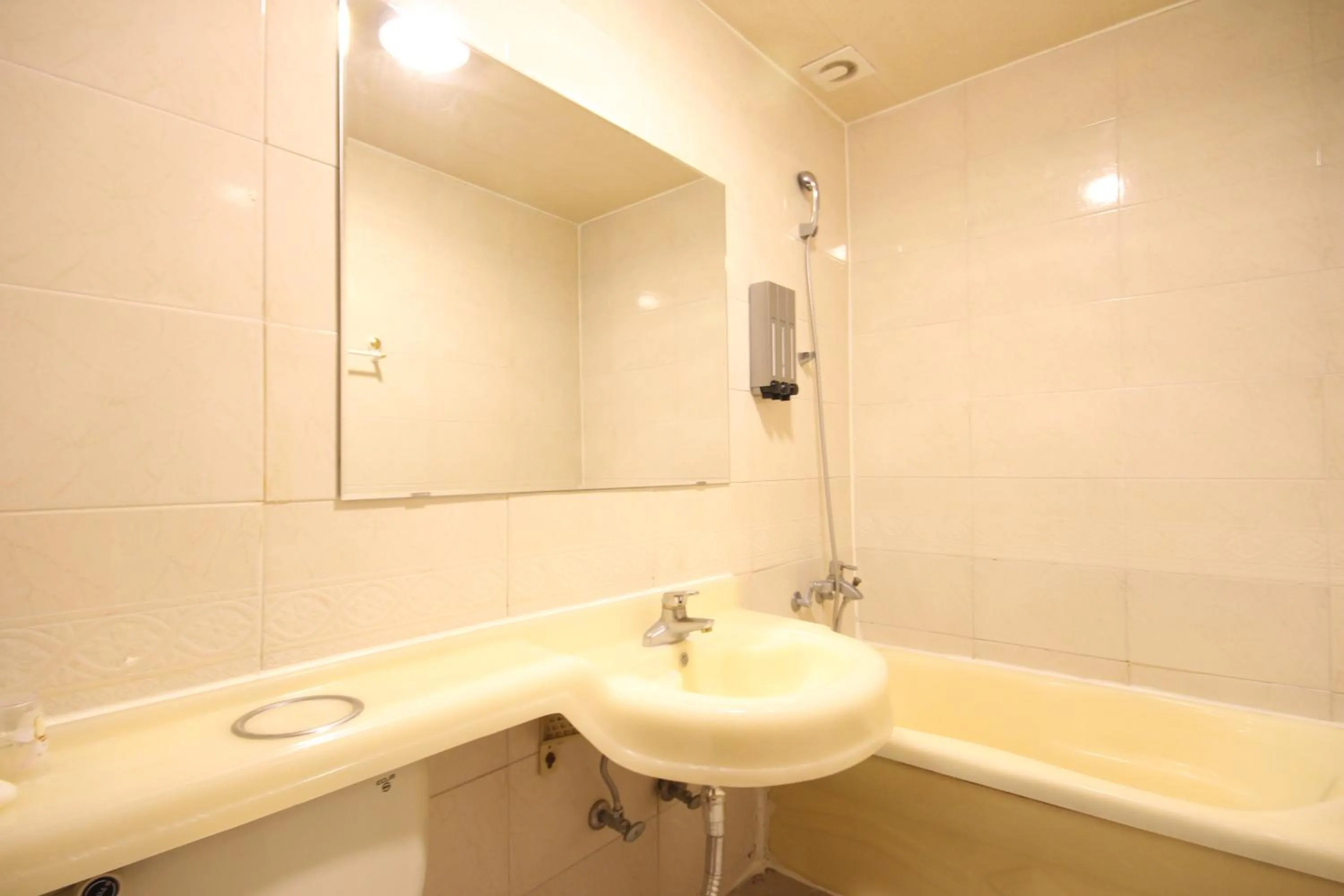 Bathroom in Business Hotel Busan Station