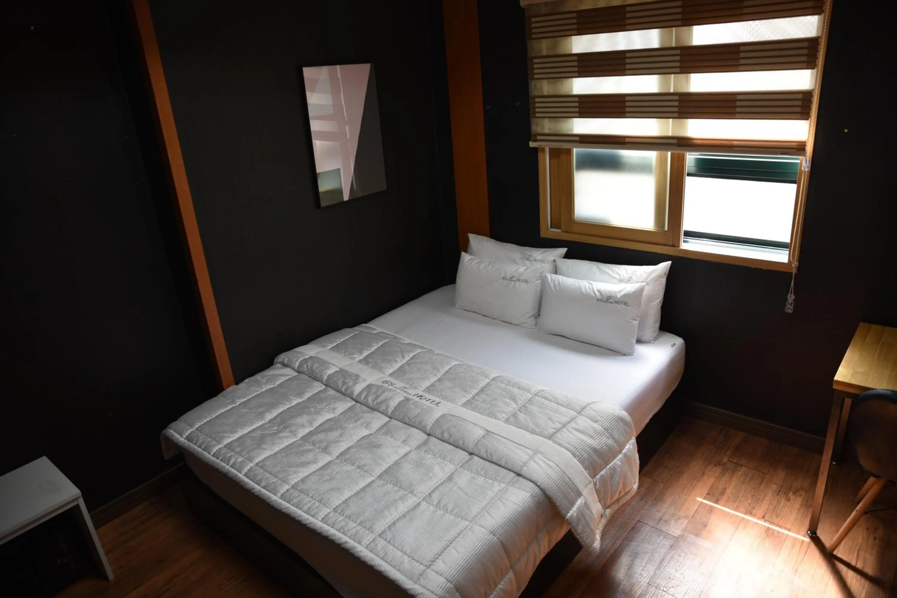 Bed in Business Hotel Busan Station