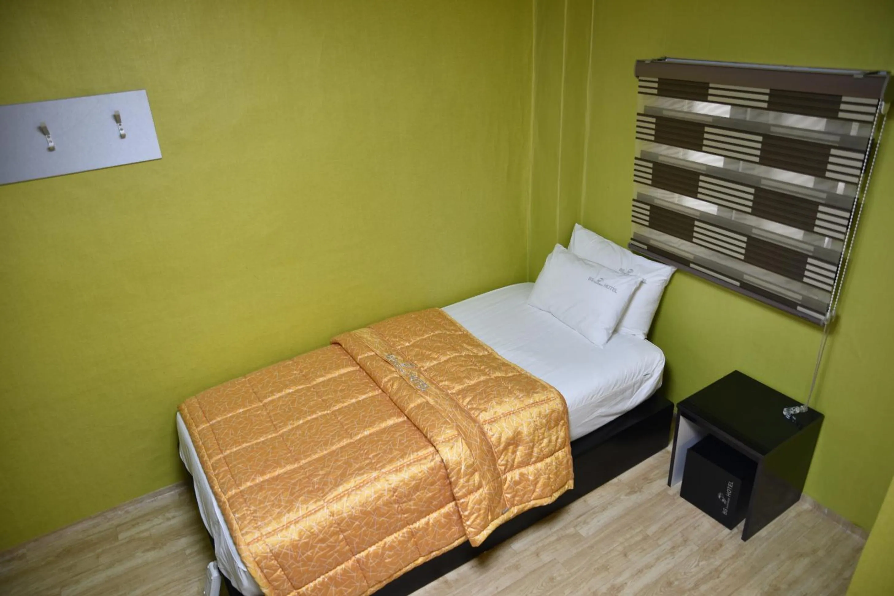 Bed in Business Hotel Busan Station