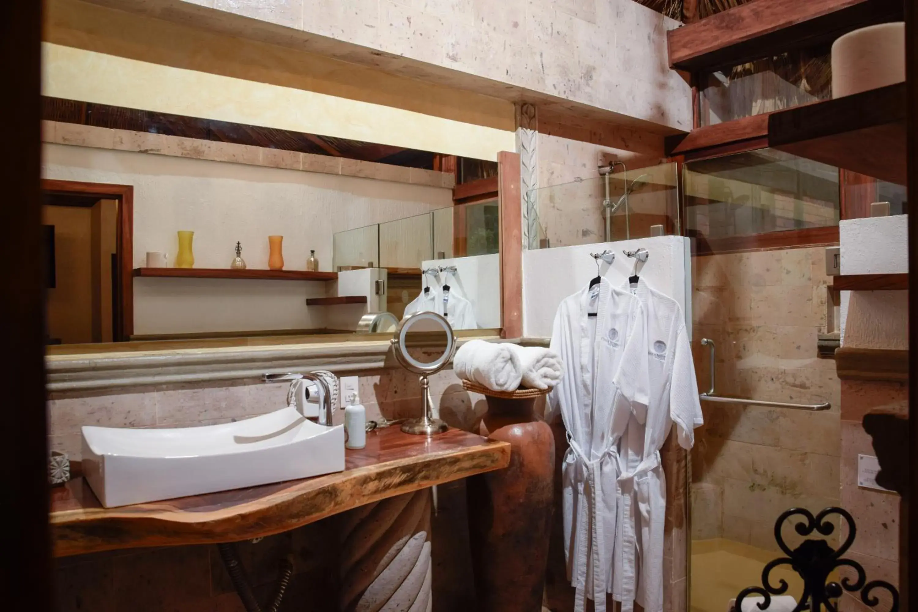 Suite Palapa Lake View in Casa Miura Hotel Boutique Suite Palapa Lake View in Casa Miura Hotel Boutique