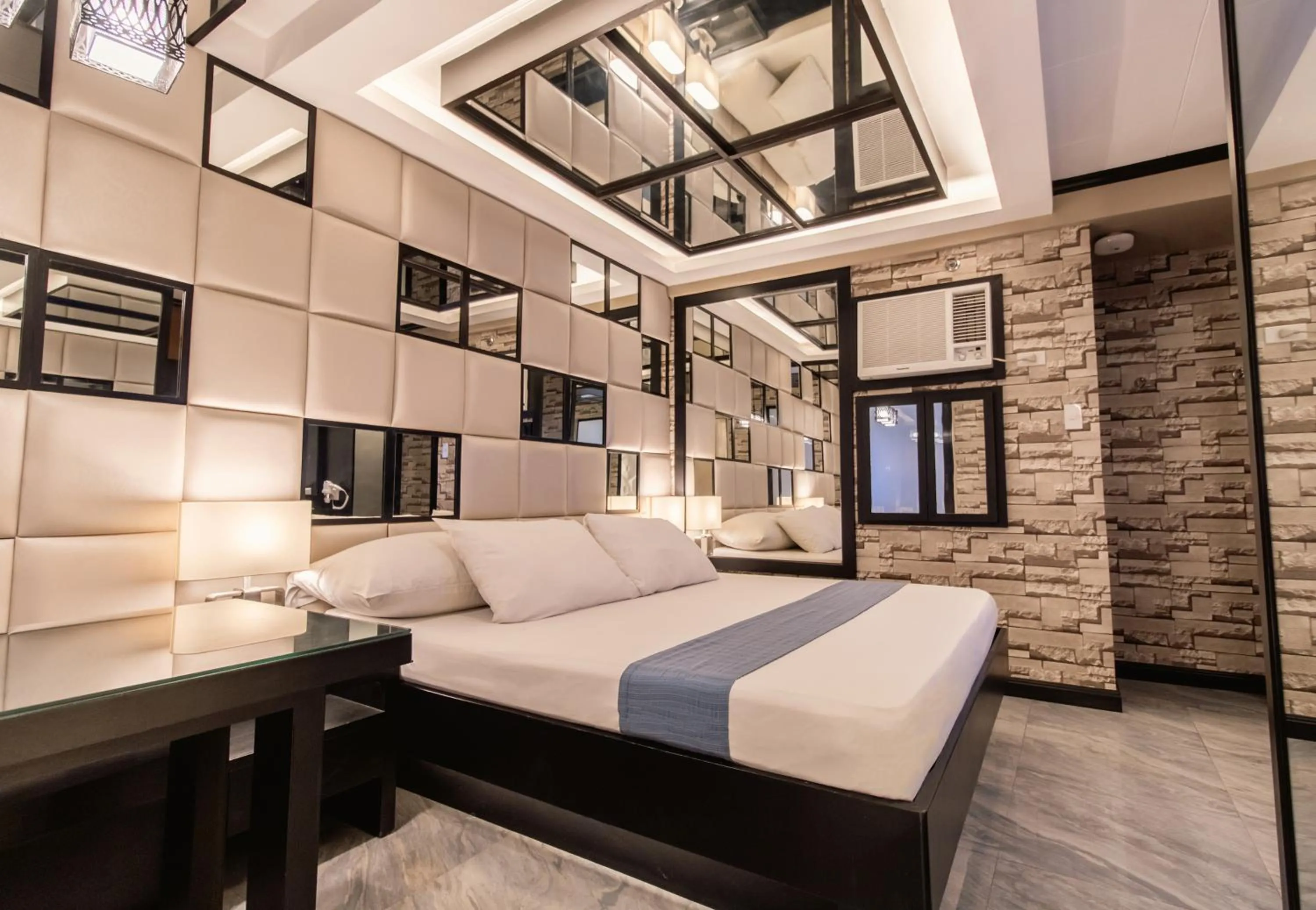 Bed in Hotel Ava Gil Puyat