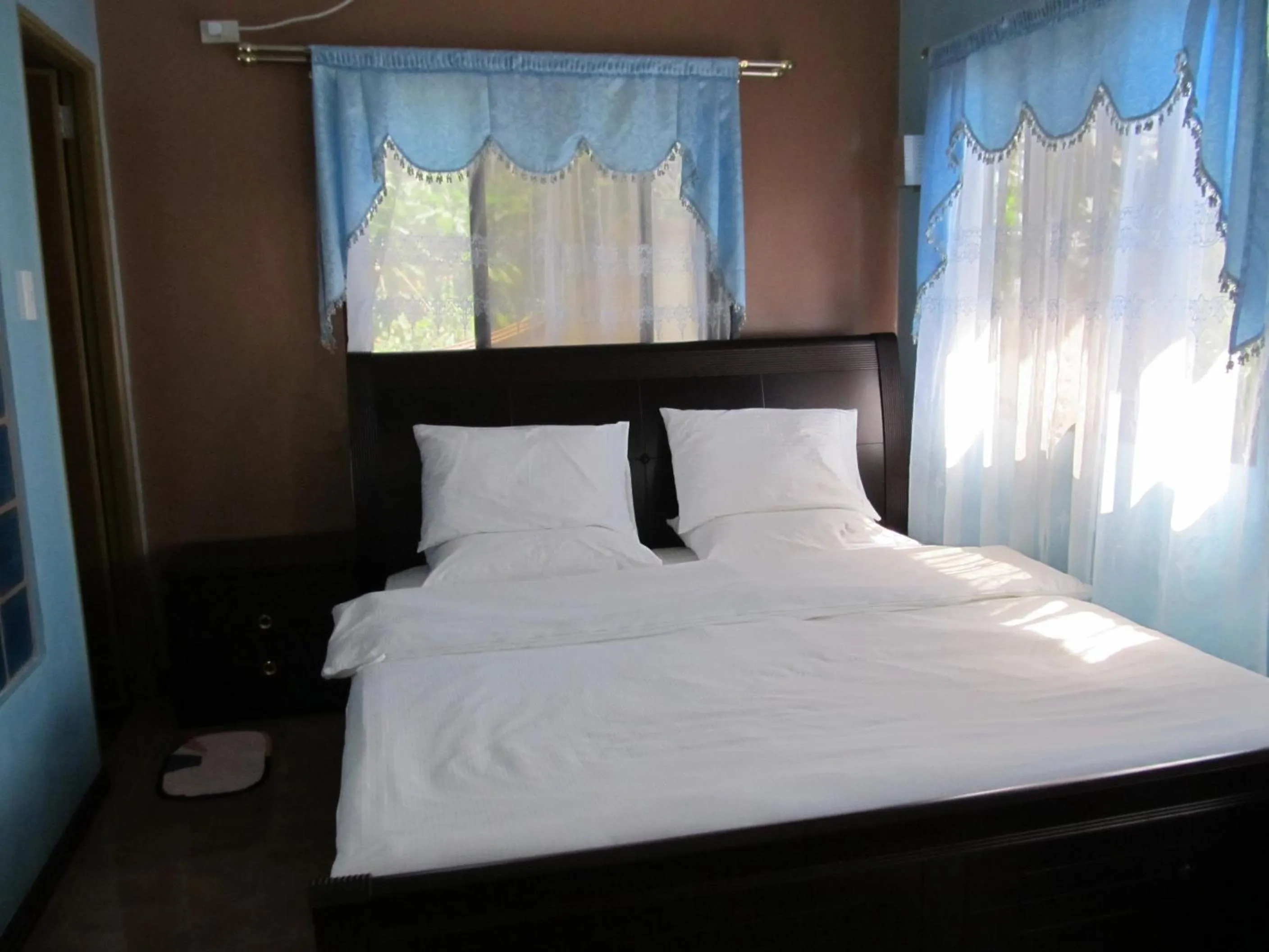 Bed in Ucoy Beach Resort