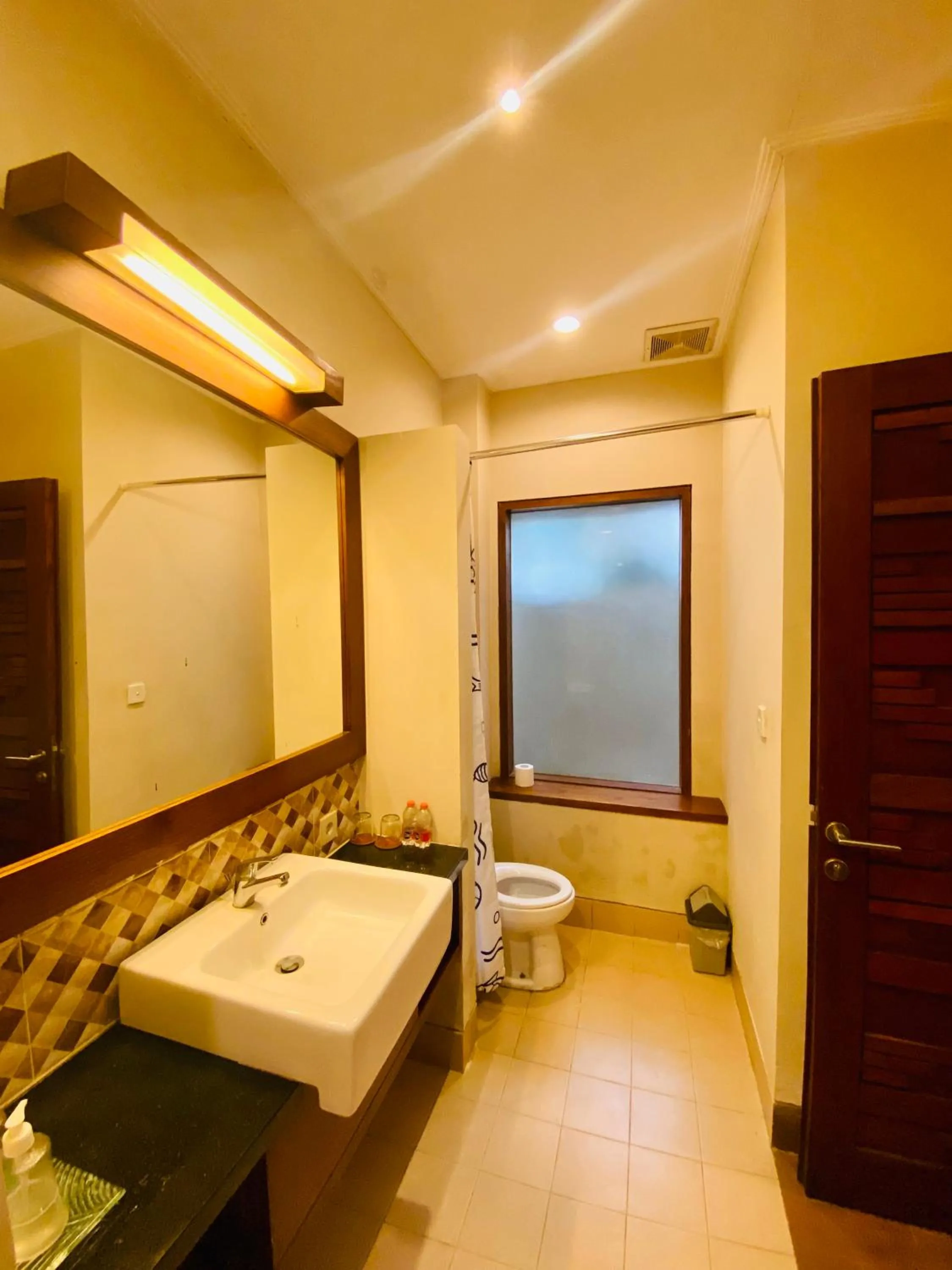 The Green Zhurga Suite Seminyak