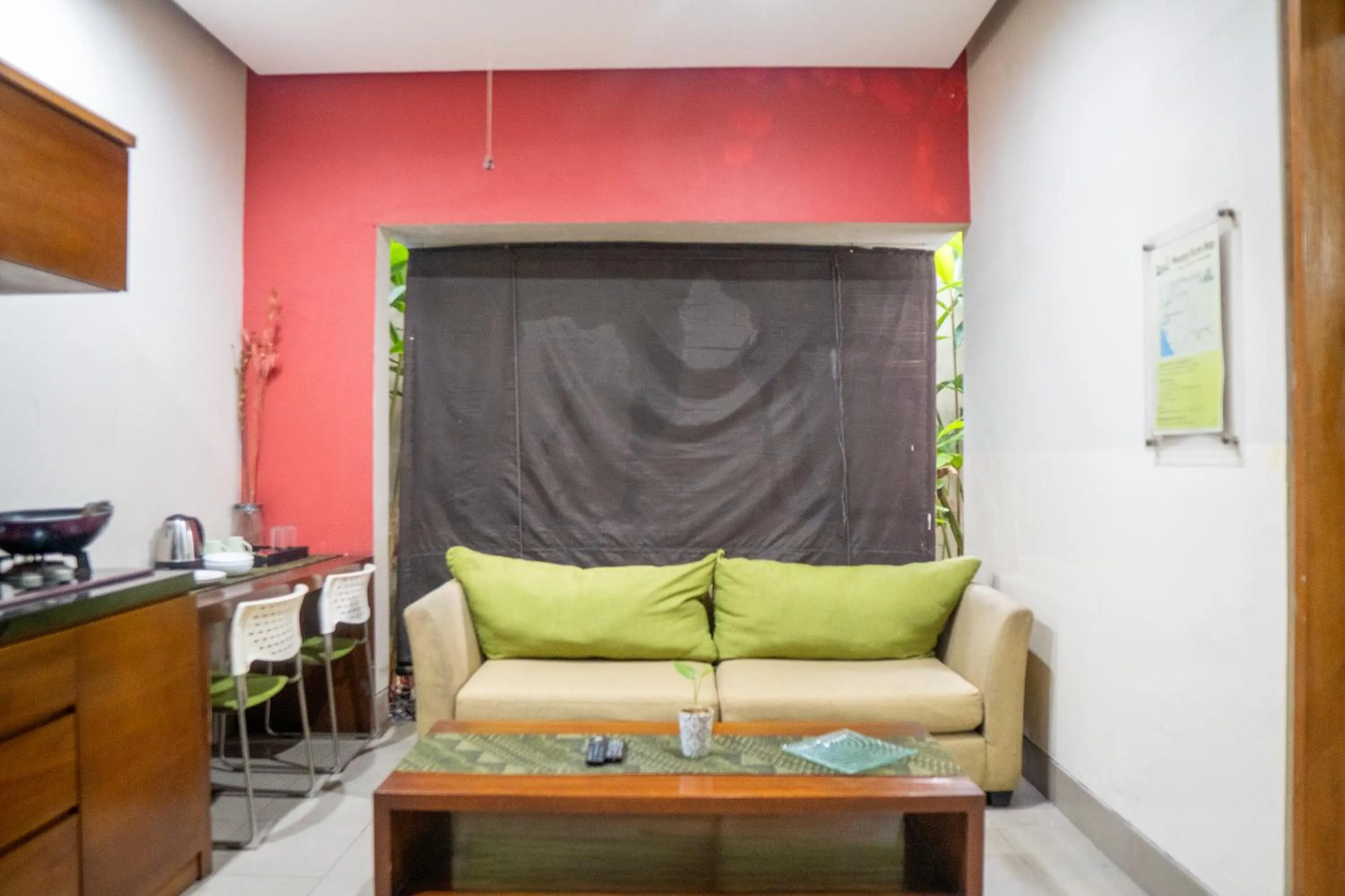 The Green Zhurga Suite Seminyak