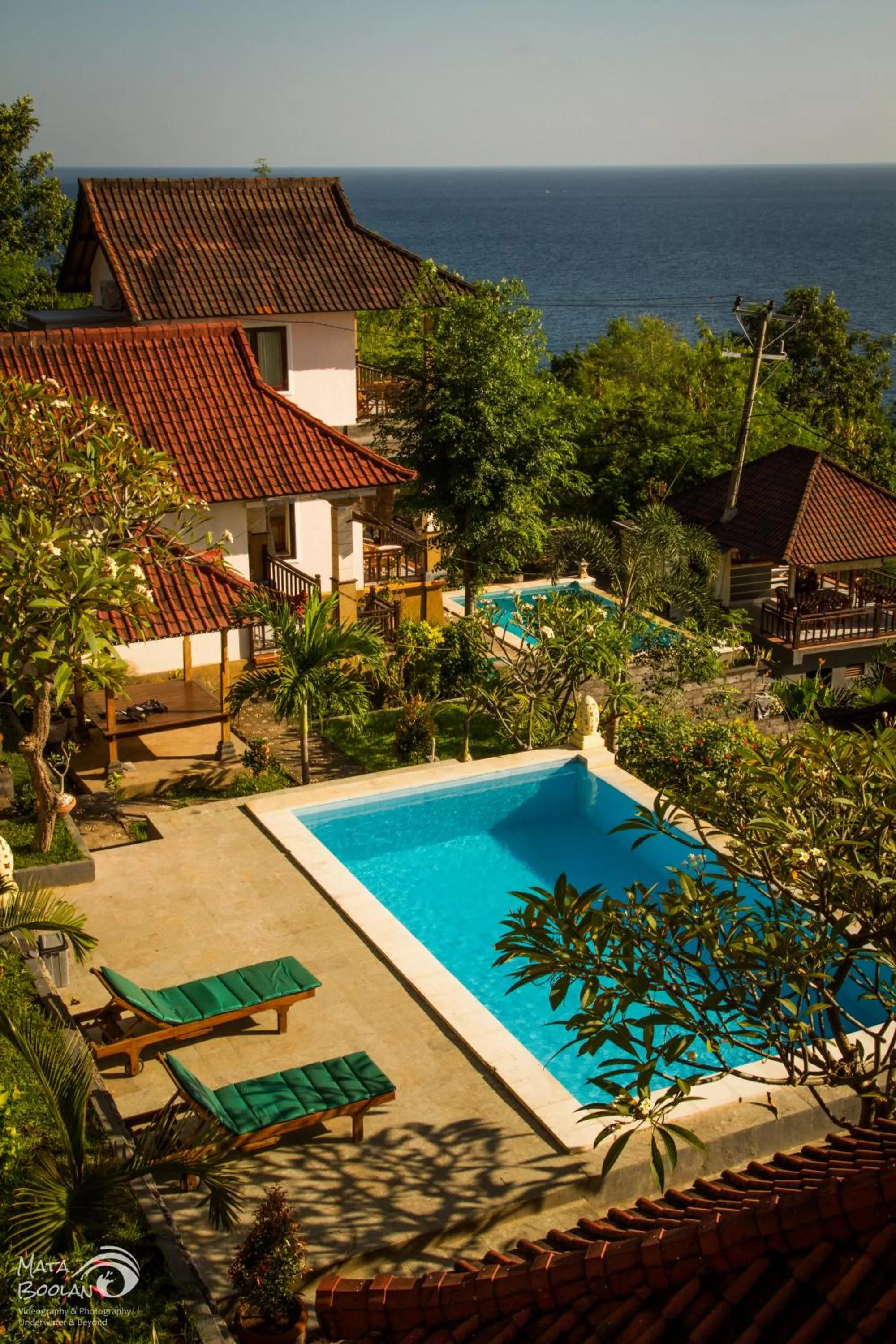 Pool view in Beten Waru Bungalow and Restaurant