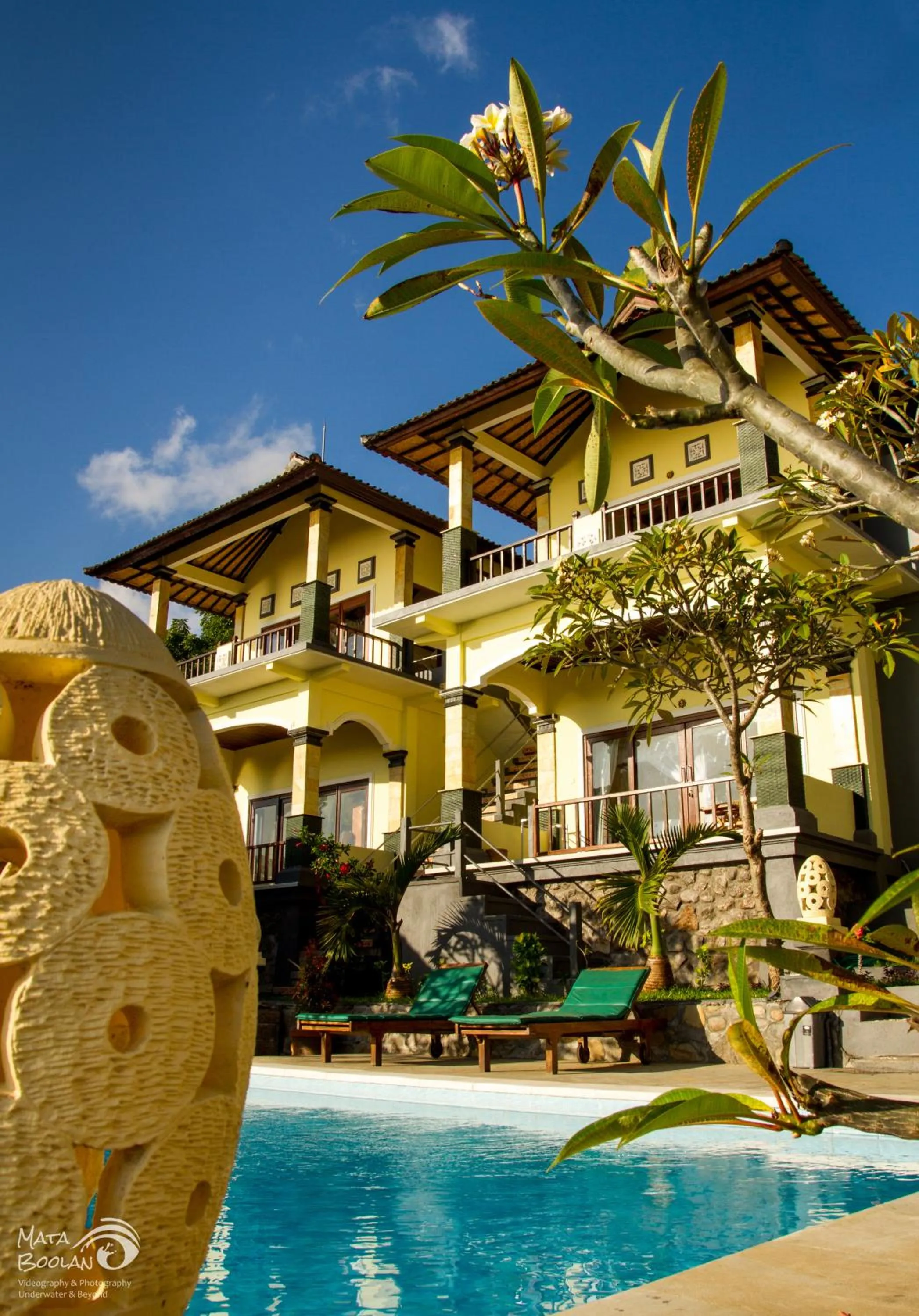 Photo of the whole room in Beten Waru Bungalow and Restaurant