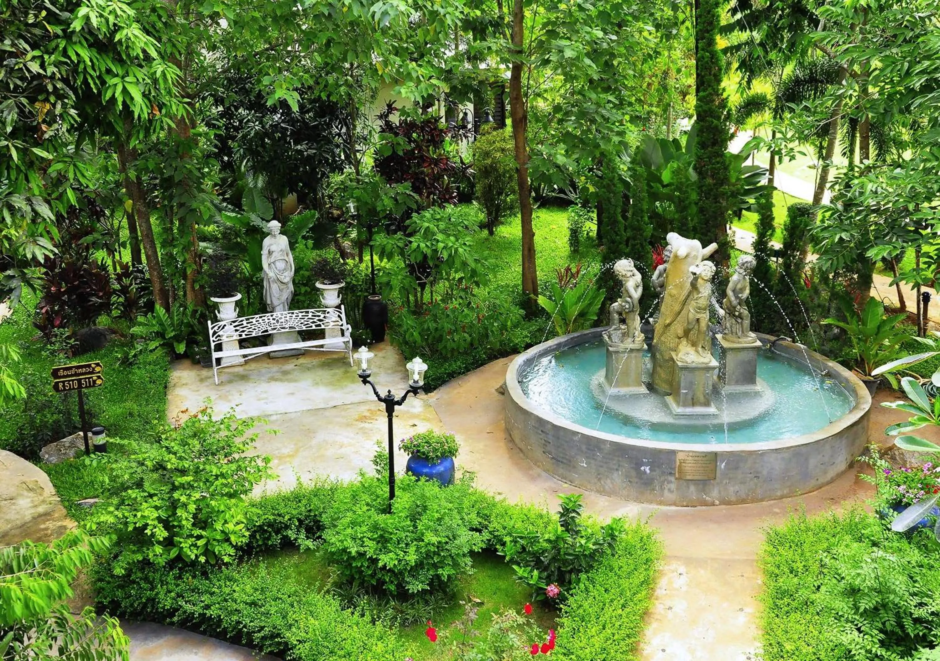 Garden in Phuwanalee Resort