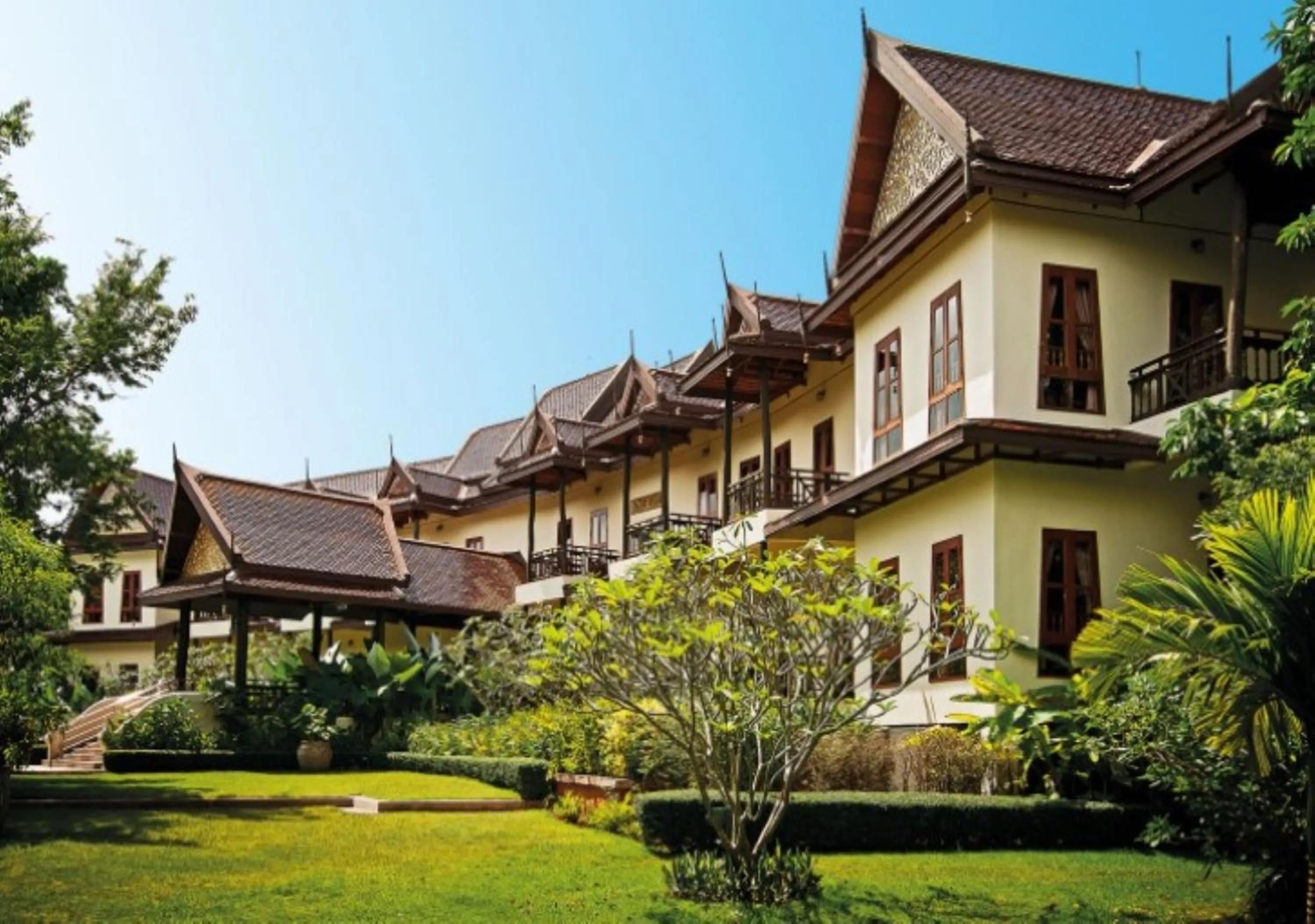 Property building in Phuwanalee Resort