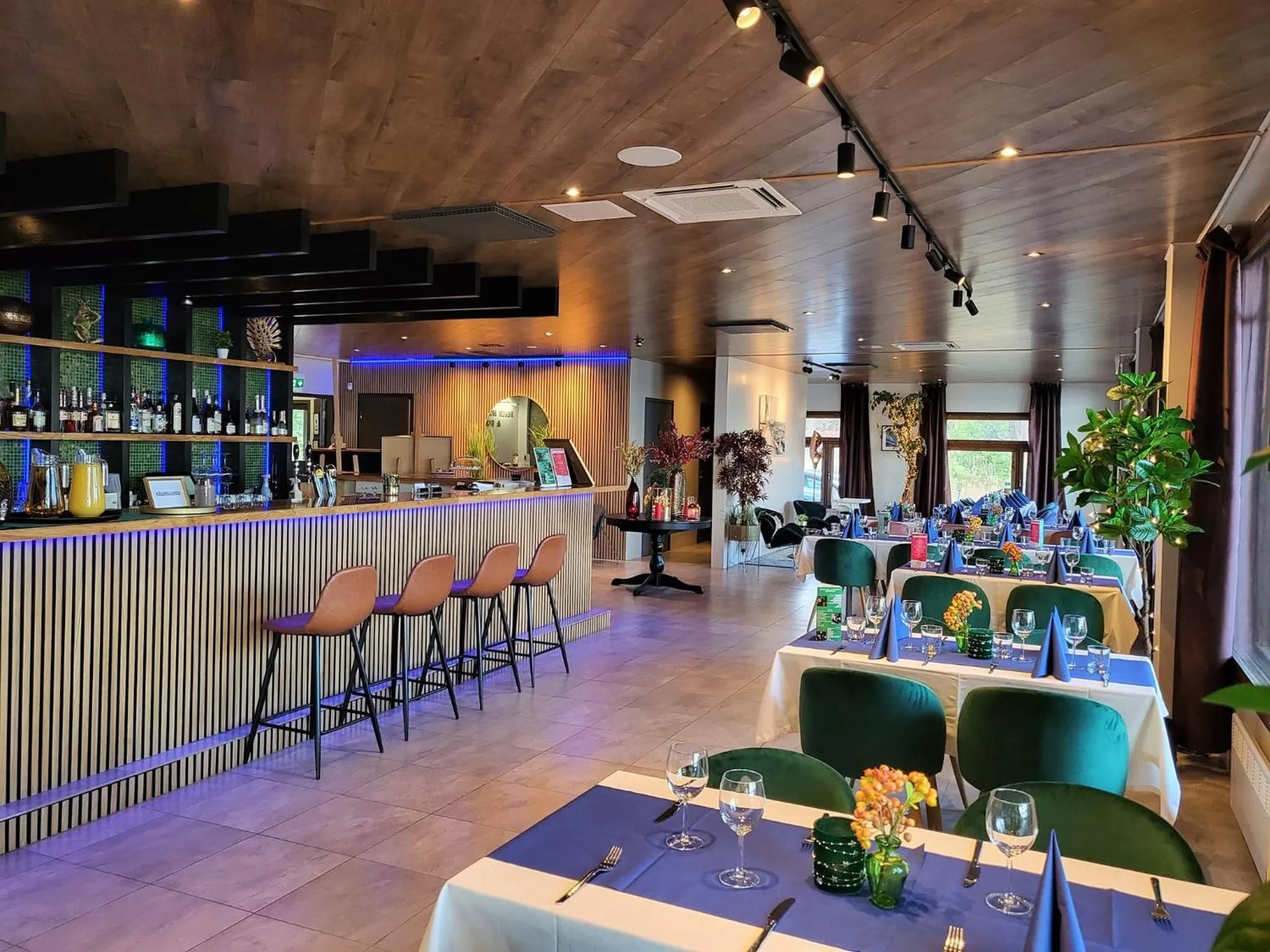 Restaurant/places to eat in Beach Hotel Santalahti