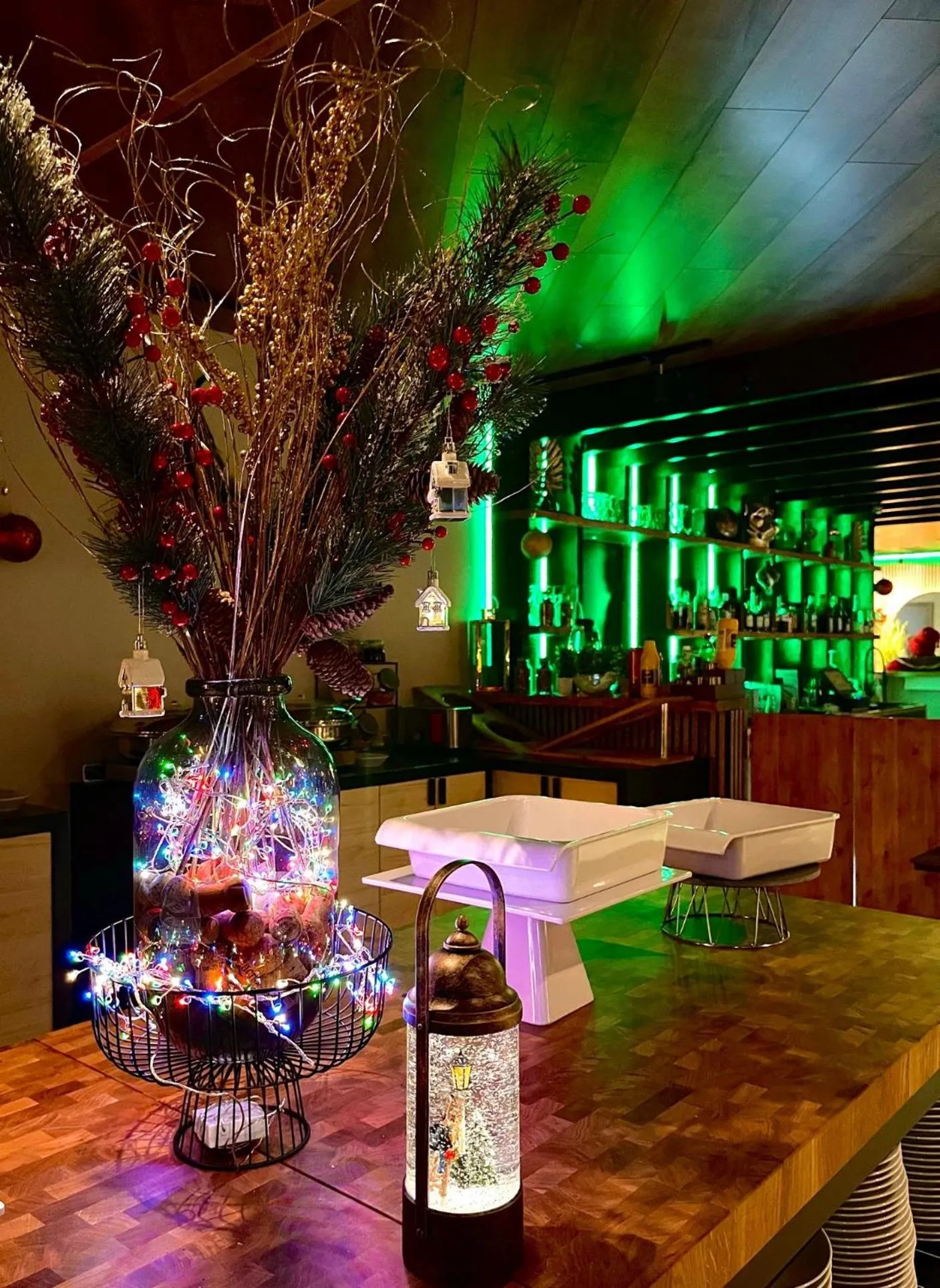 Restaurant/places to eat in Beach Hotel Santalahti