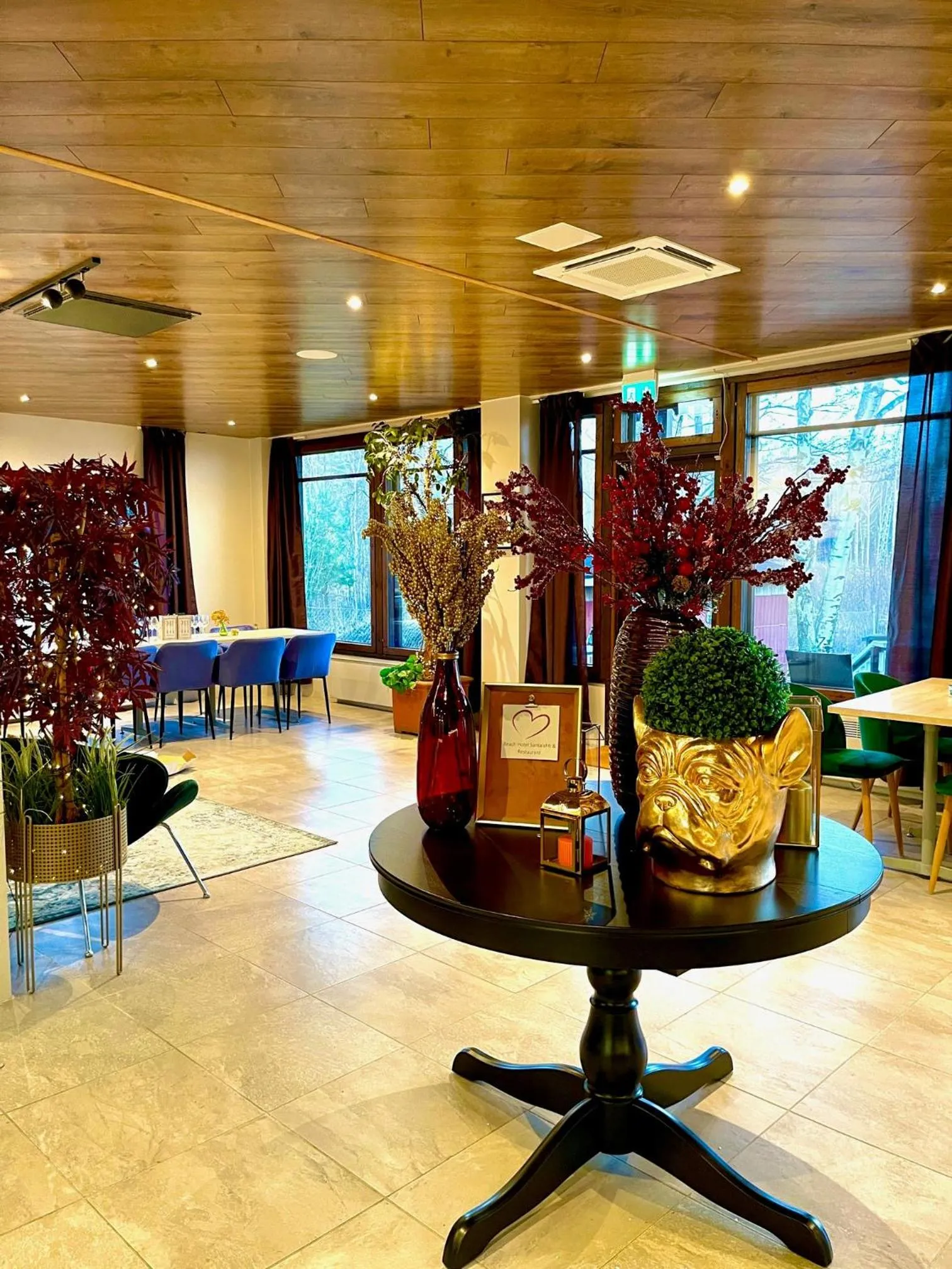 Restaurant/places to eat in Beach Hotel Santalahti