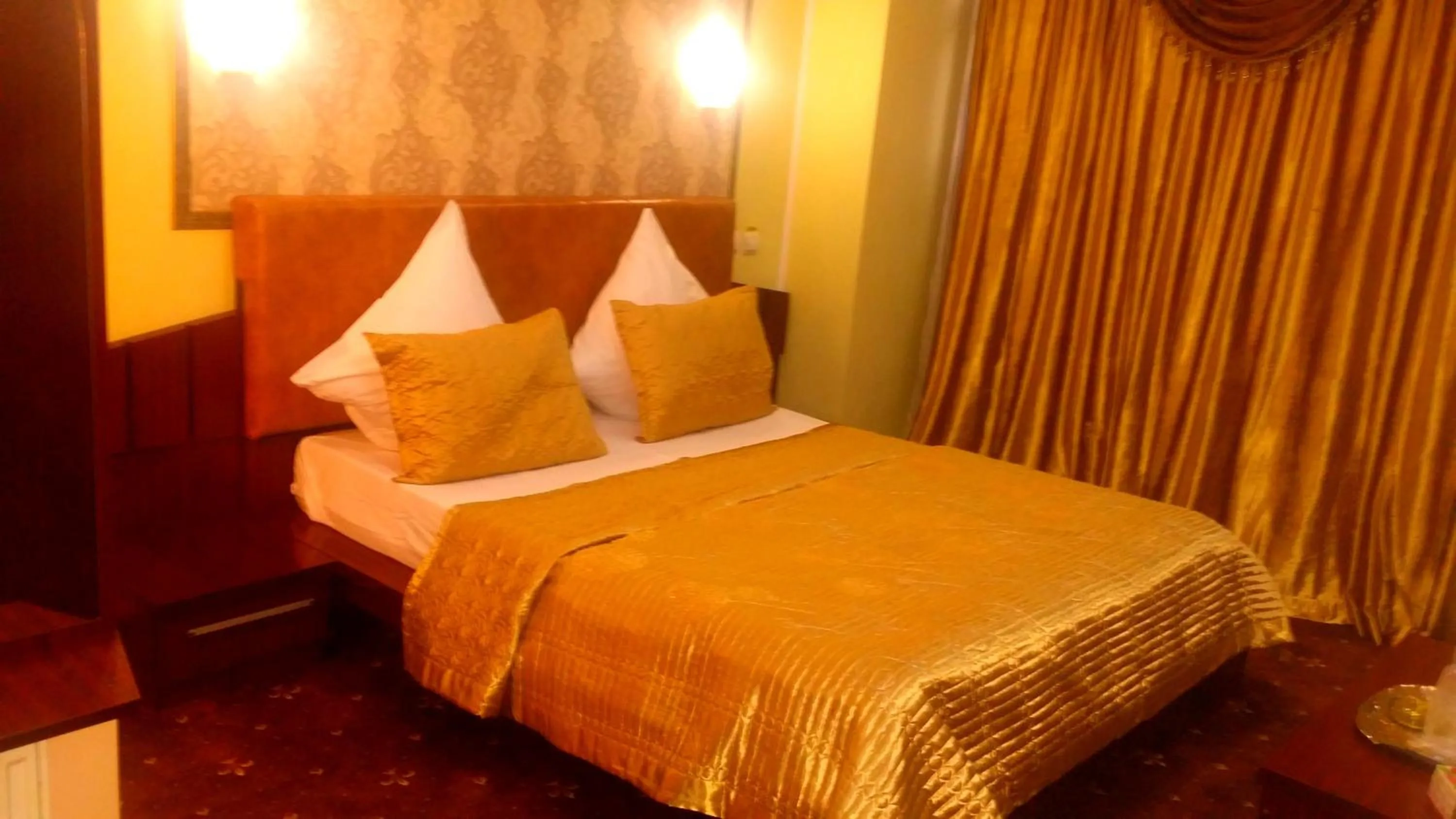 Bed in Byblov Rooms Boutique