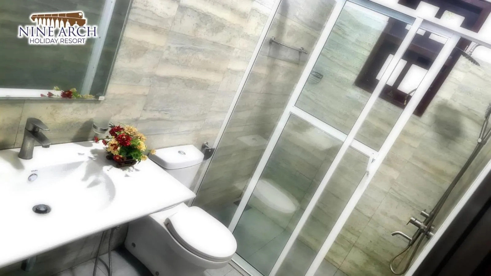 Shower in Ella, Nine Arch Holiday Resort