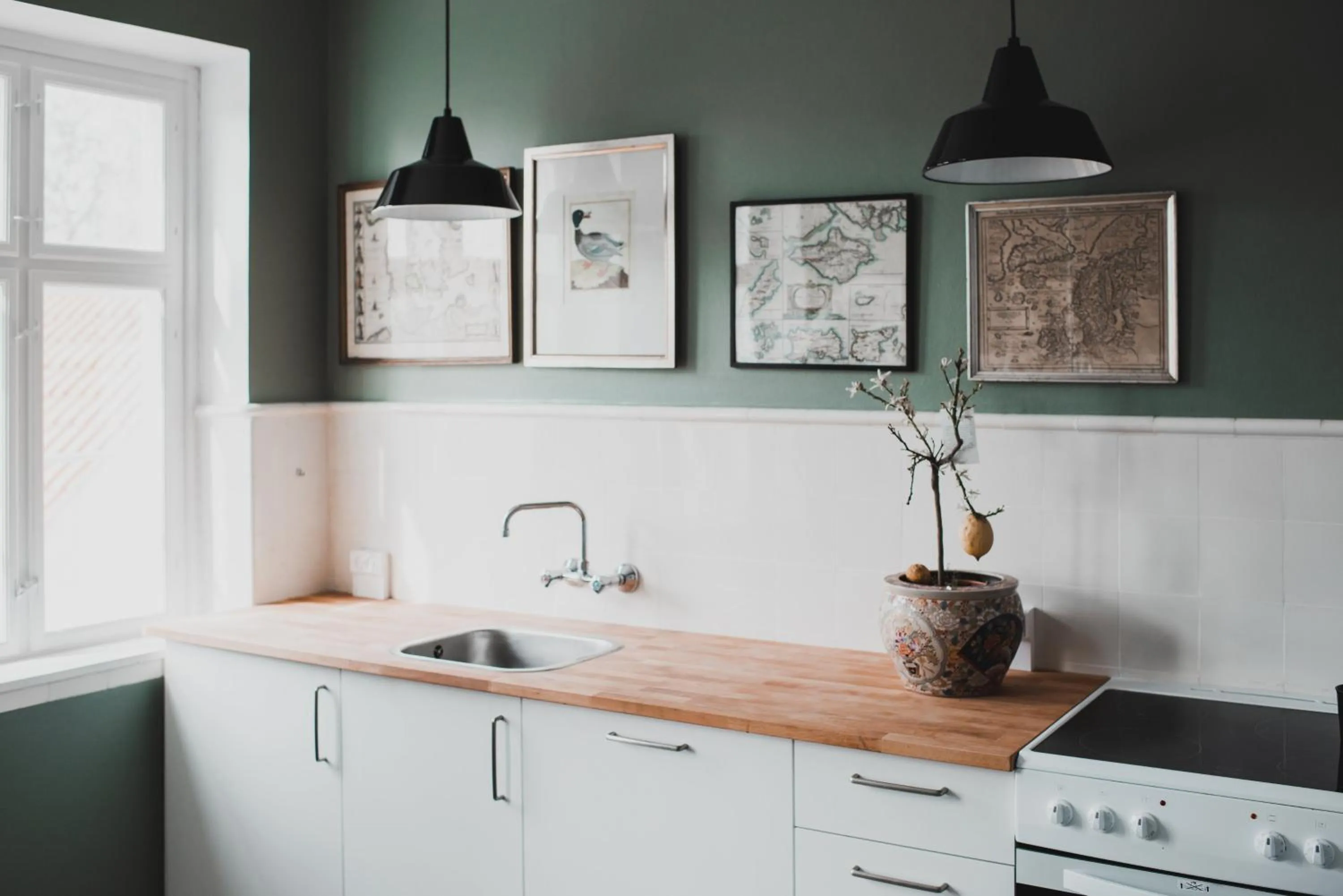 Communal kitchen in Kjobing Manor