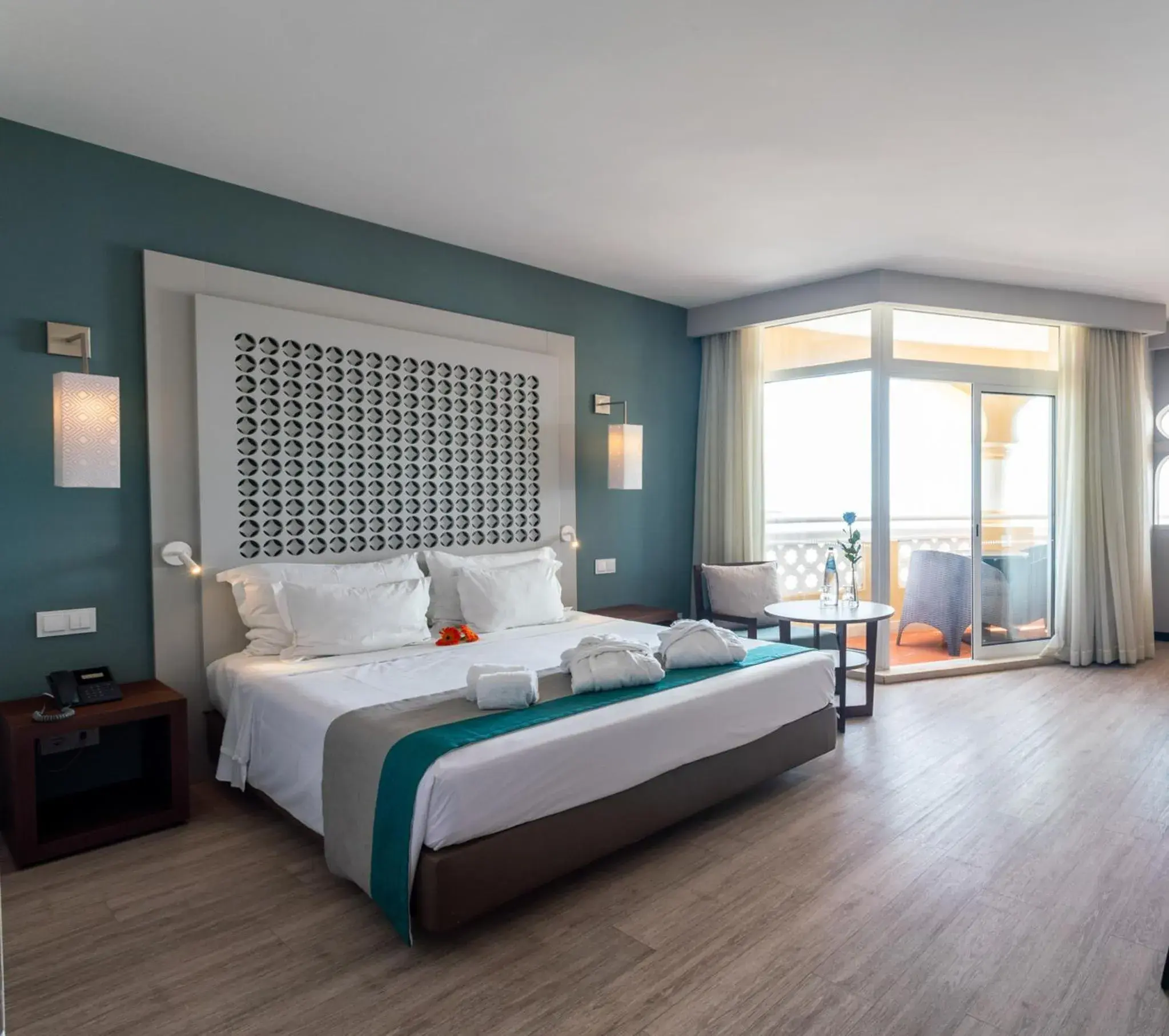 Premium Frontal Sea View in AP Oriental Beach - Adults Friendly Premium Frontal Sea View in AP Oriental Beach - Adults Friendly