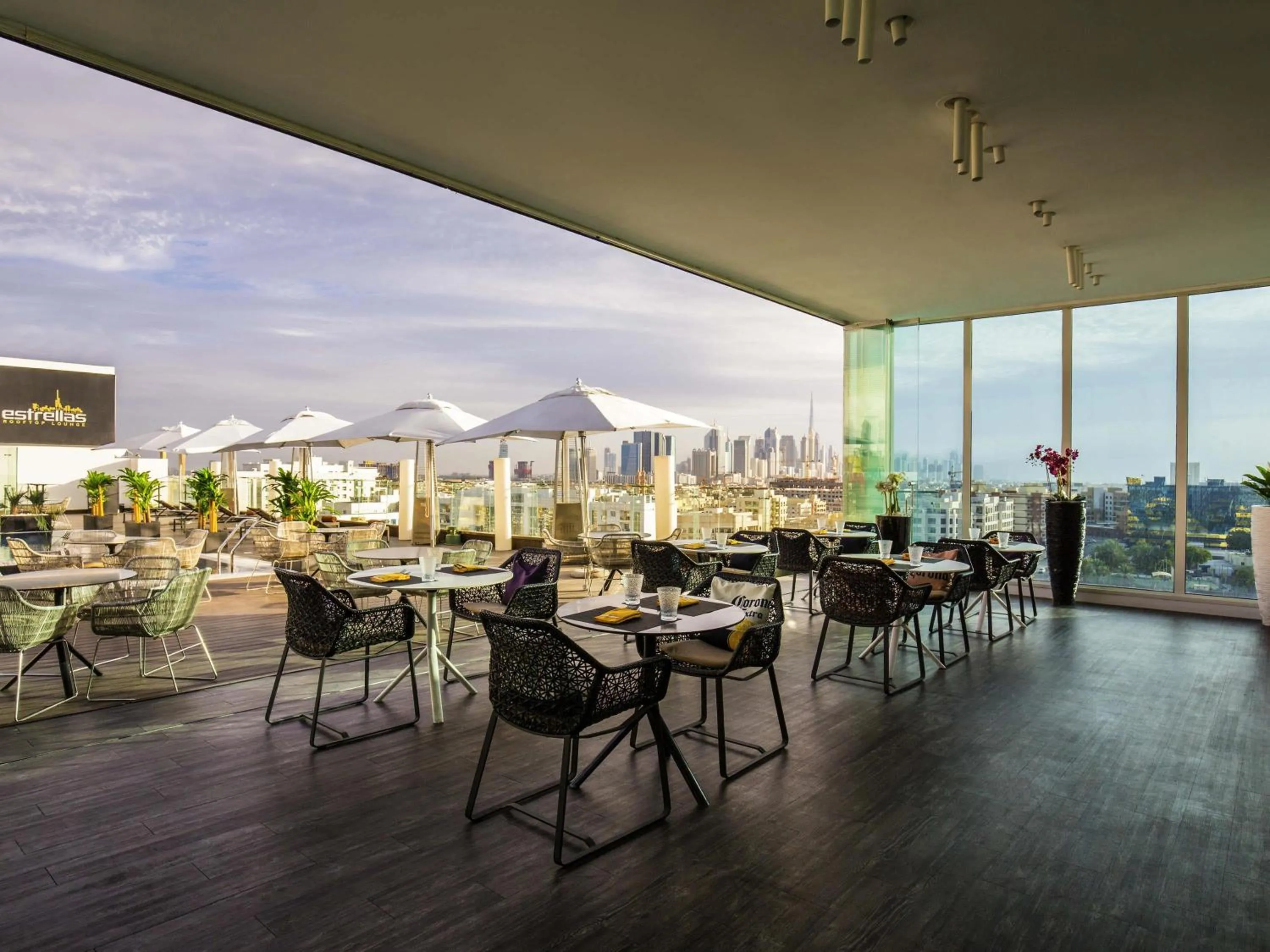 Lounge or bar in The Canvas Dubai - MGallery Hotel Collection