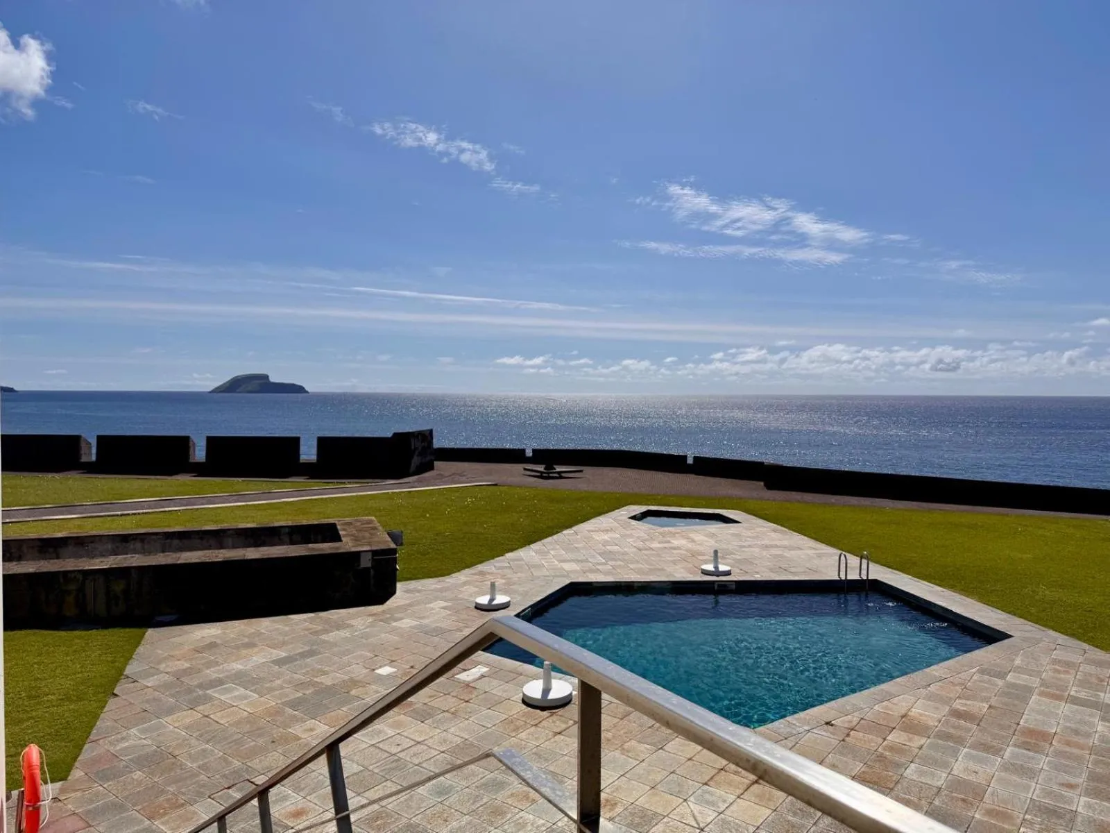 Swimming pool in Pousada de Angra do Heroismo Castelo de S. Sebastiao