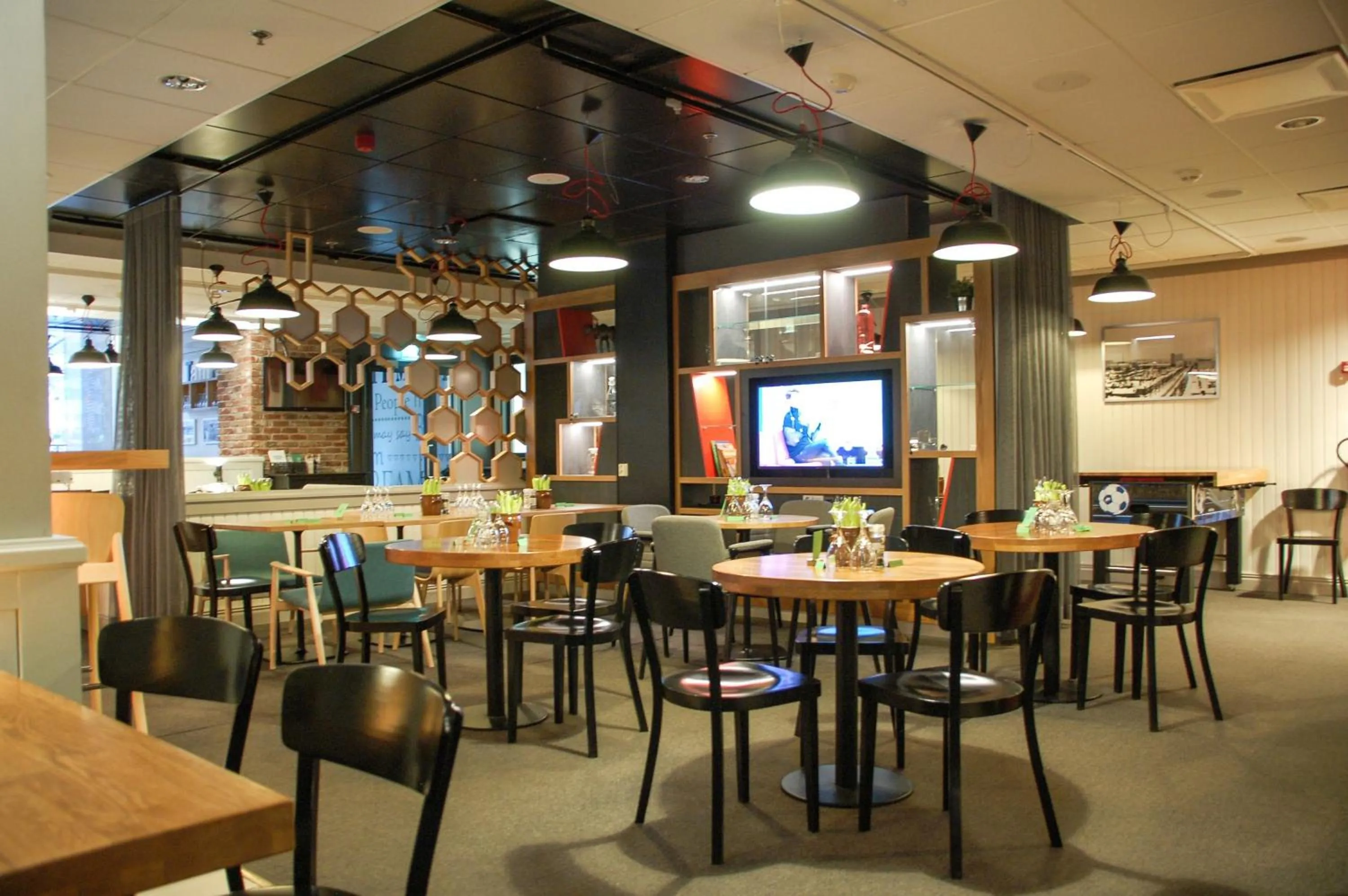 Restaurant/places to eat in Holiday Inn Tampere - Central Station by IHG