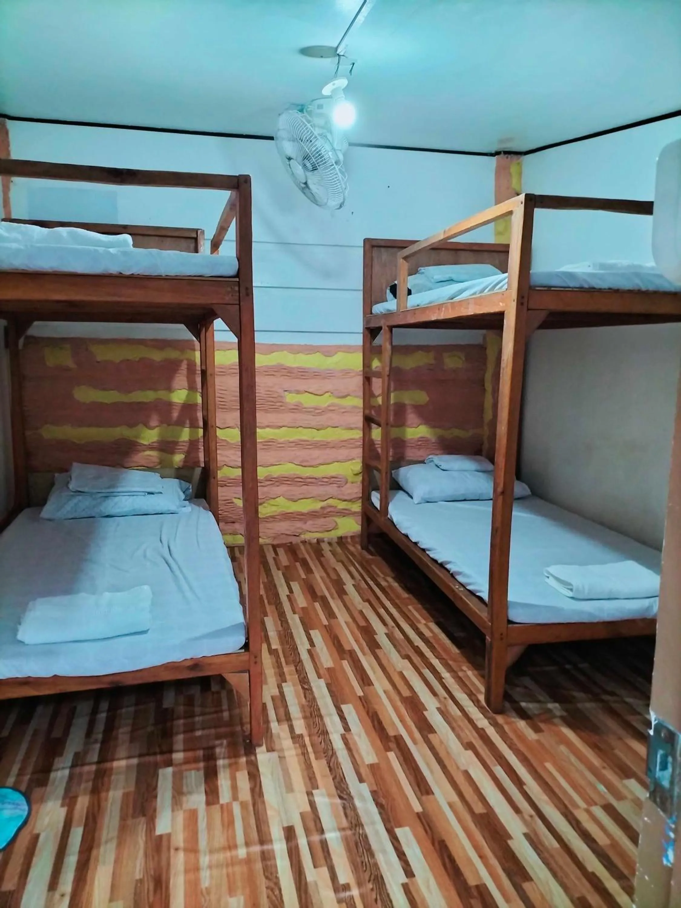 bunk bed, Bed in Mope Beach Resort