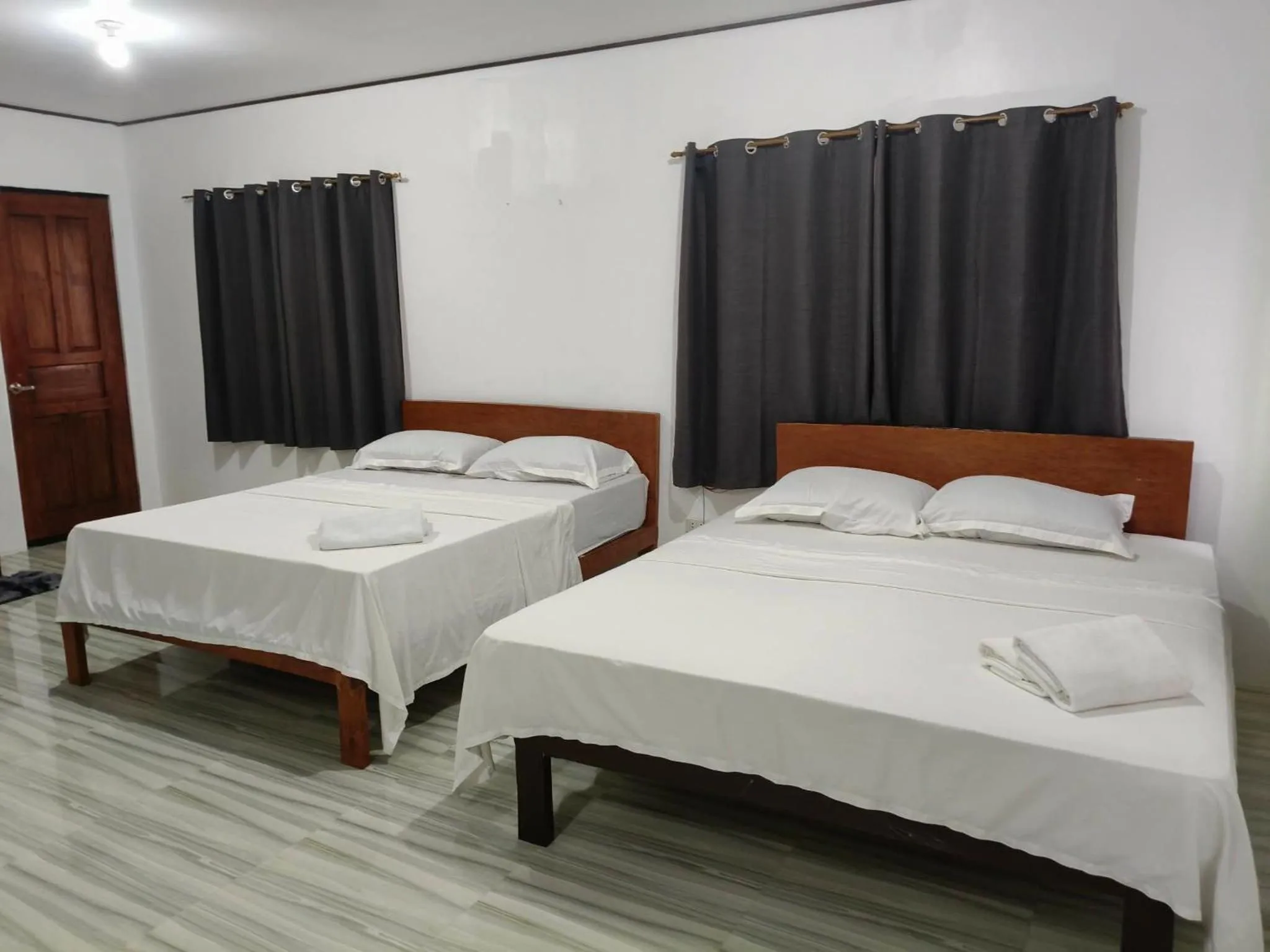 Bed in Mope Beach Resort