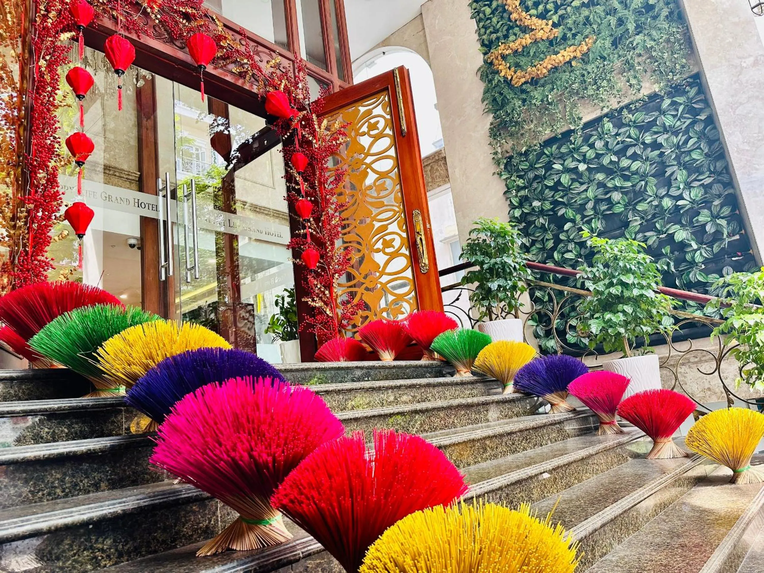 Lobby or reception in Happy Life Grand Hotel & Rooftop Skybar