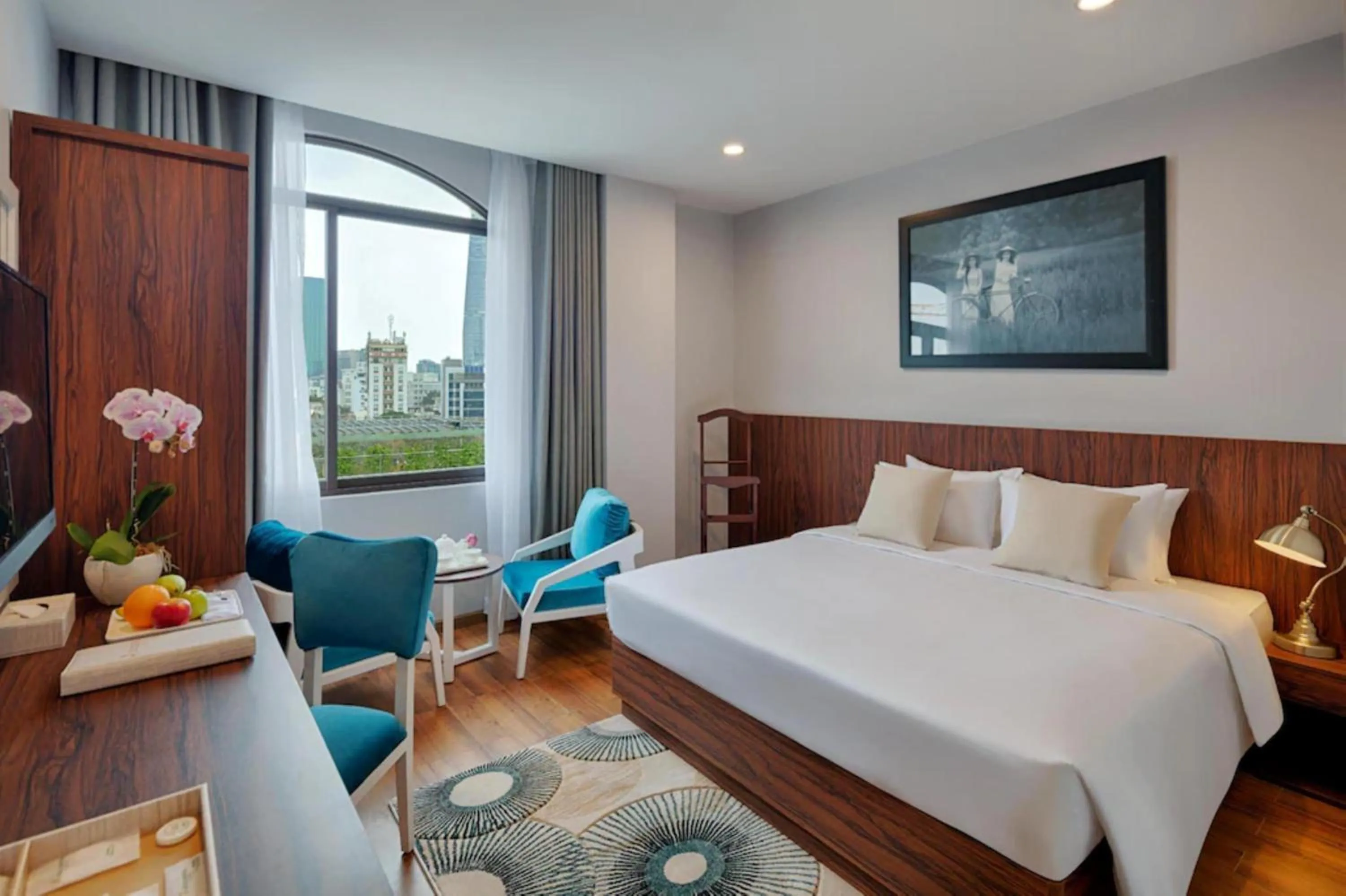 View (from property/room), Bed in Happy Life Grand Hotel & Rooftop Skybar