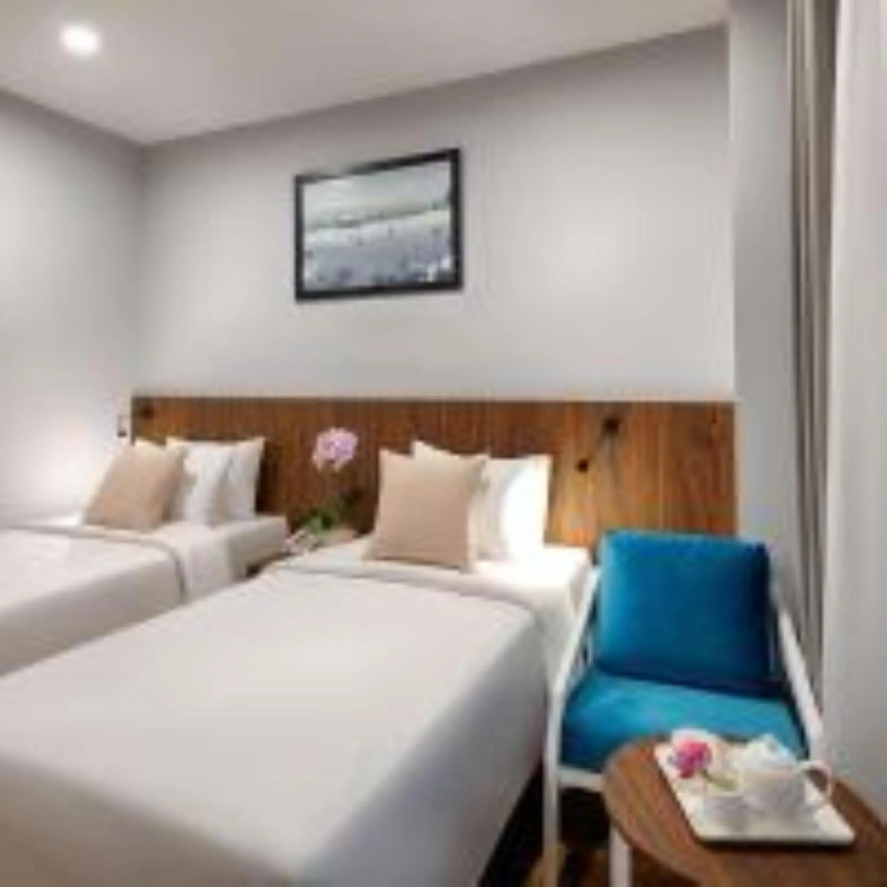 Garda Twin Room with Free 01 Signature Cocktail - single occupancy in Happy Life Grand Hotel & Rooftop Skybar Garda Twin Room with Free 01 Signature Cocktail - single occupancy in Happy Life Grand Hotel & Rooftop Skybar