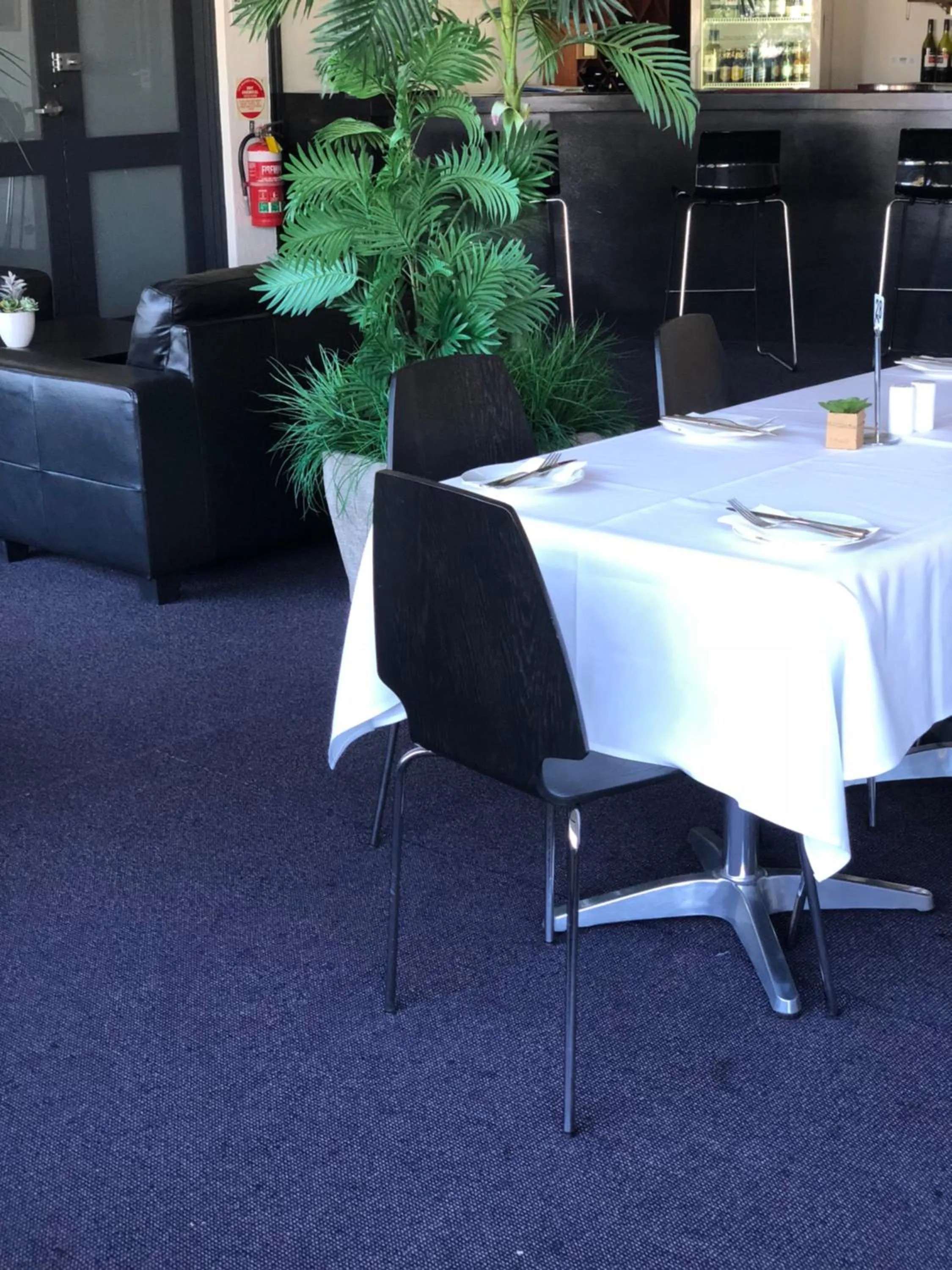 Restaurant/places to eat in Adelaide Airport Motel