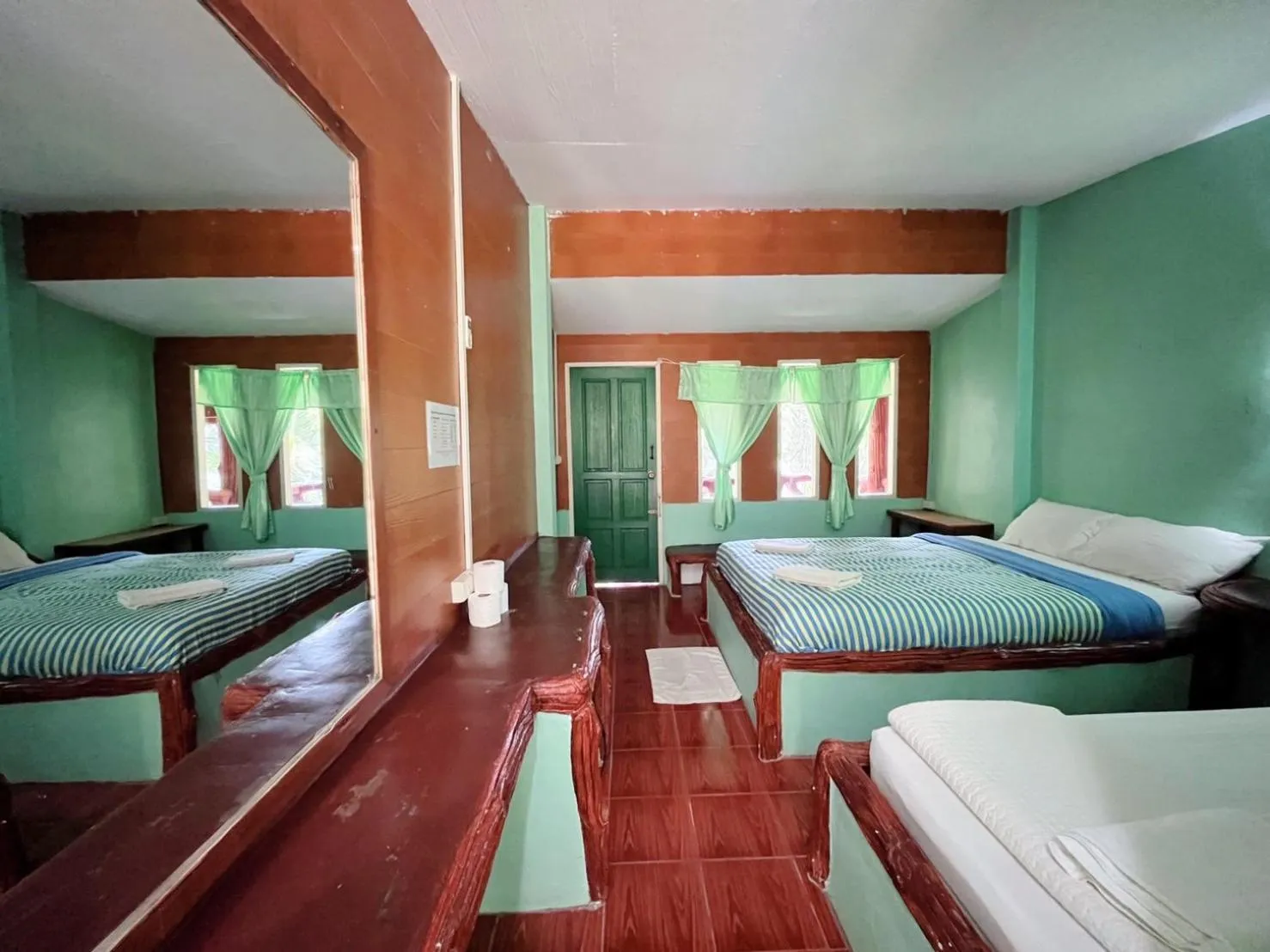 Bed in Paradise Bungalows
