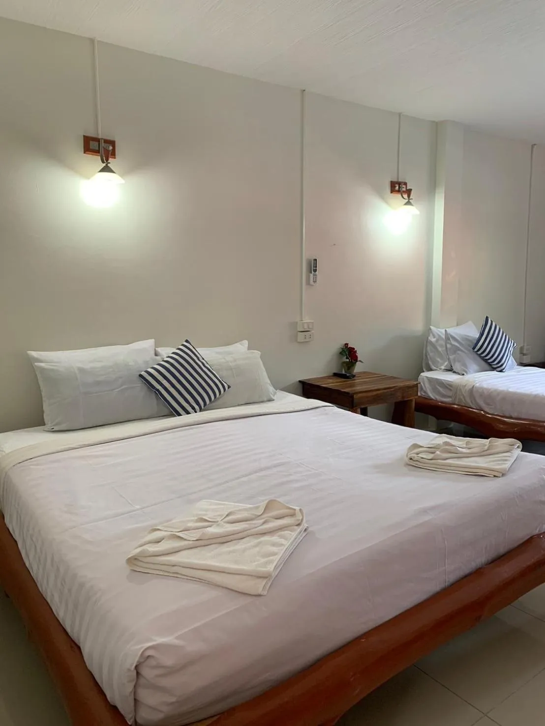 Bed in Paradise Bungalows