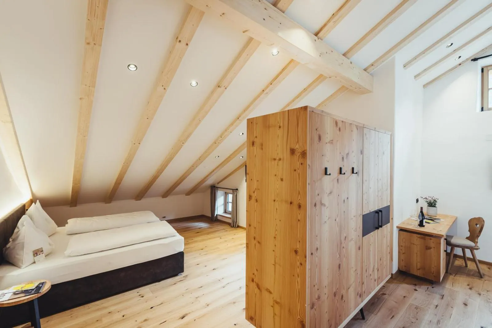 Bed in Hotel Schmuckhof