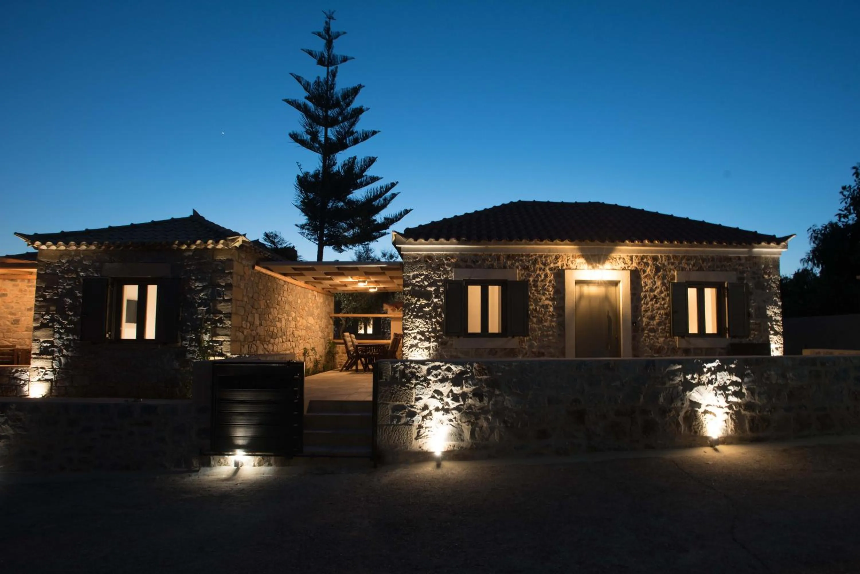 Facade/entrance in Calme Suites Mani