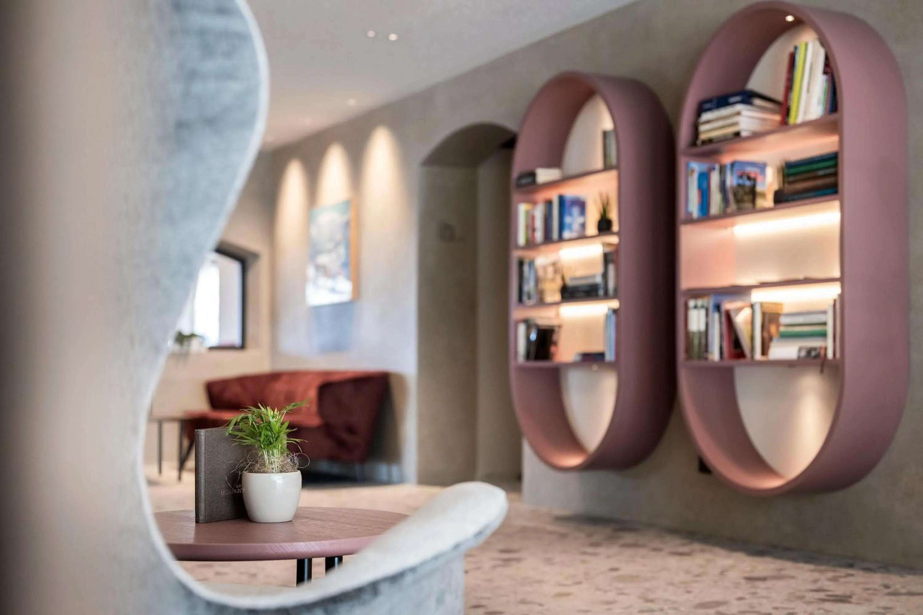 Library in Hotel Erzherzog Johann