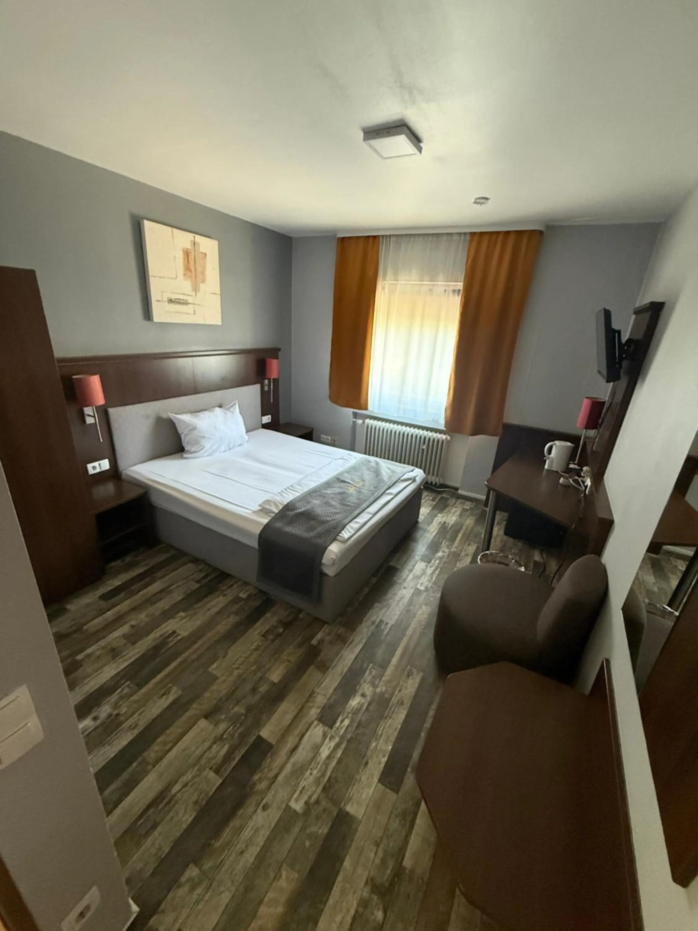 Bed in Parkhotel Lindenhof - KOSTENLOSE PARKPLÄTZE