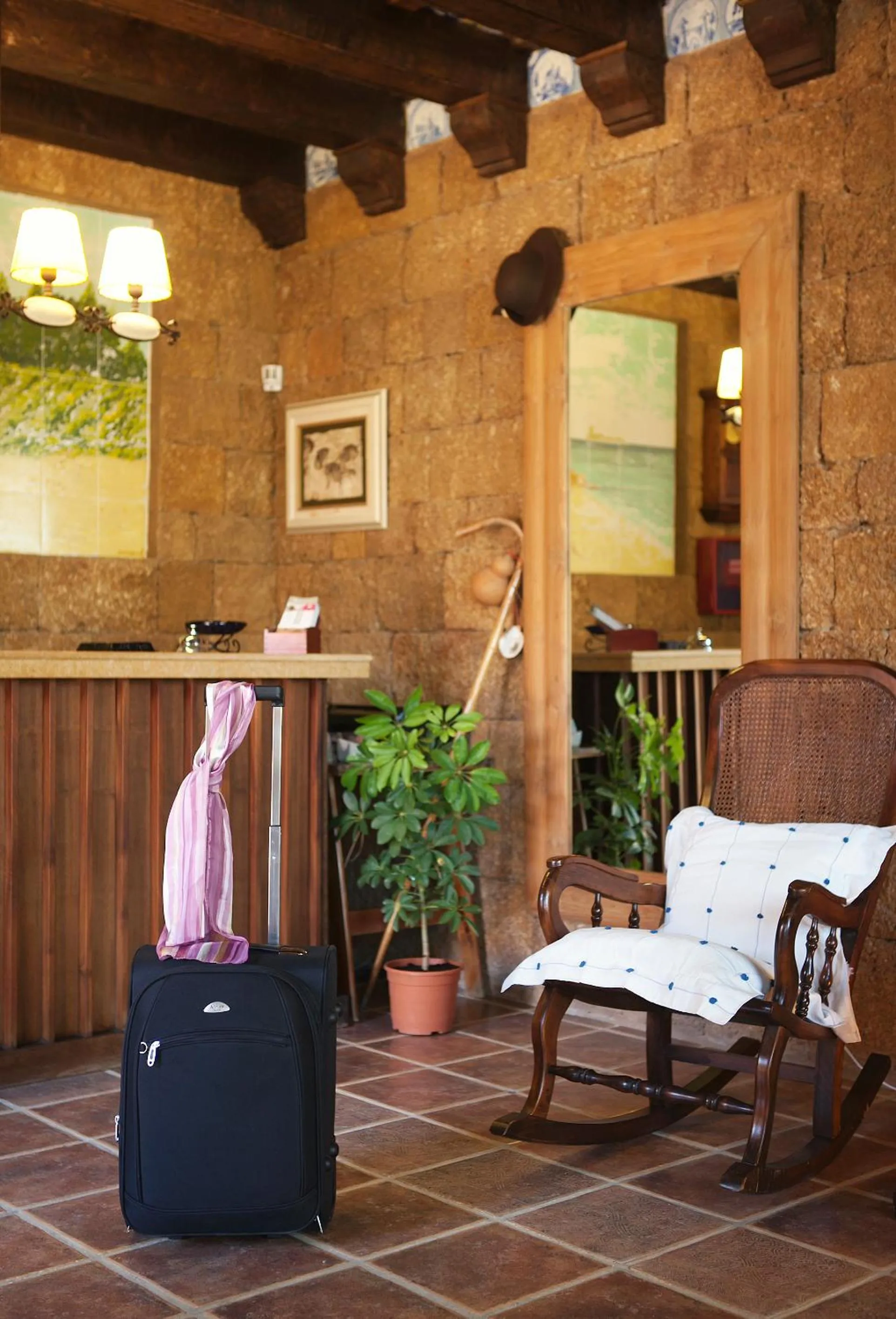 Lobby or reception in Hospedería Santiago