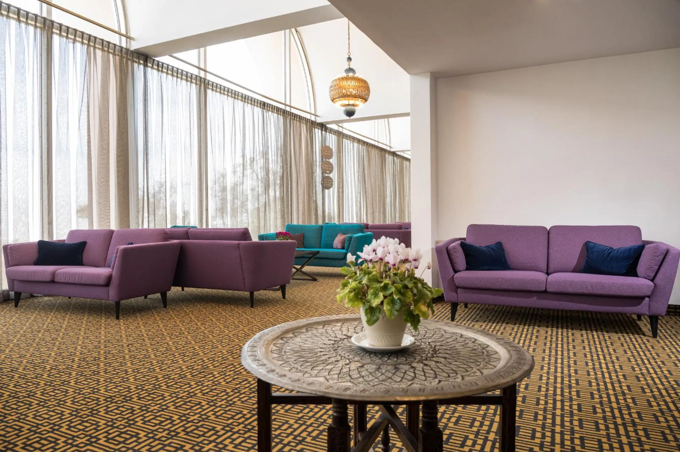 Lobby or reception in Seven Arches Hotel