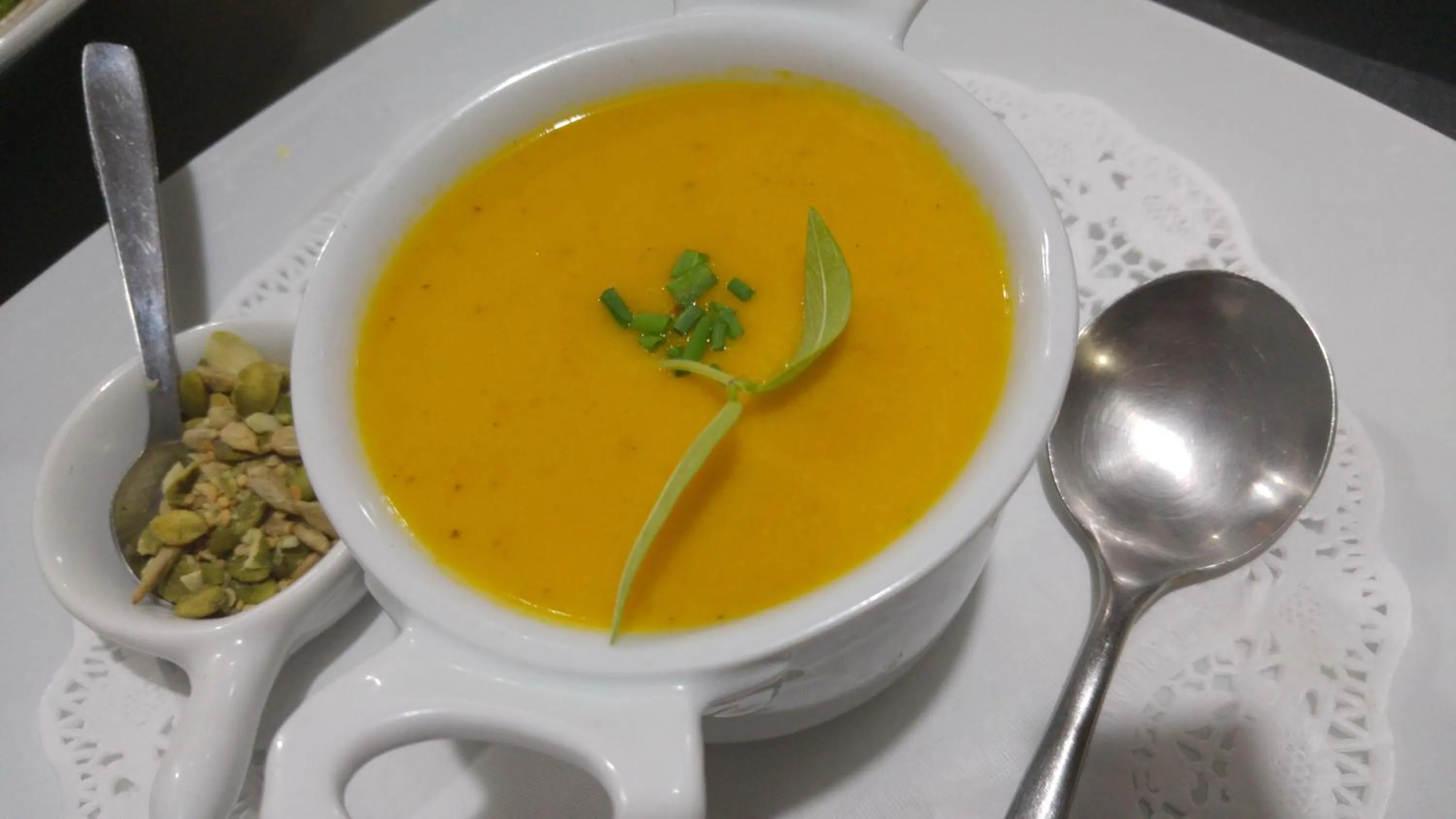 Restaurant/places to eat in Casa Joya